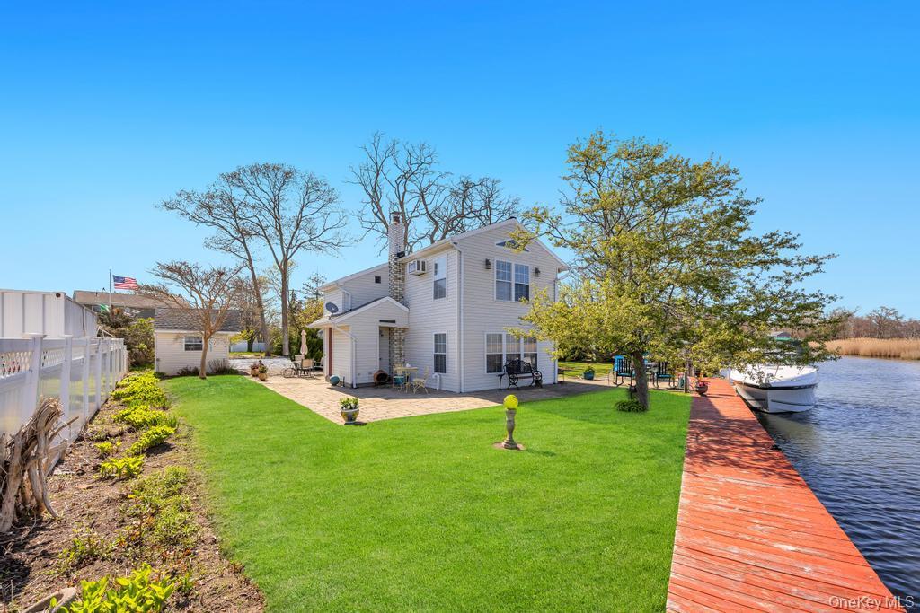 Single Family Featherbed  Suffolk County, NY 11769, MLS-992058-10