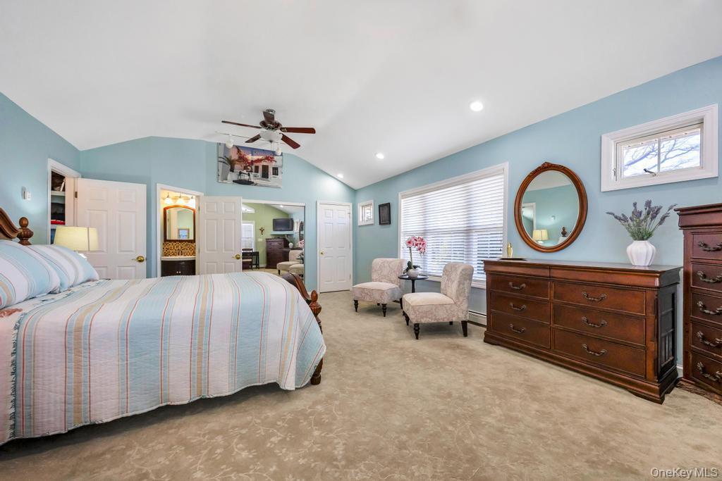 Single Family Featherbed  Suffolk County, NY 11769, MLS-992058-32