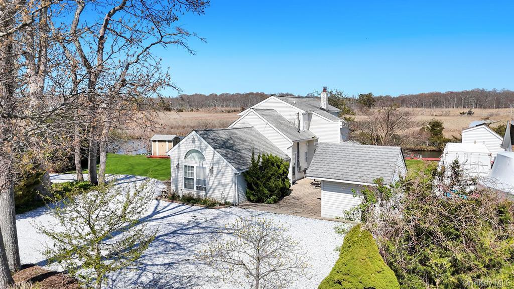 Single Family Featherbed  Suffolk County, NY 11769, MLS-992058-7