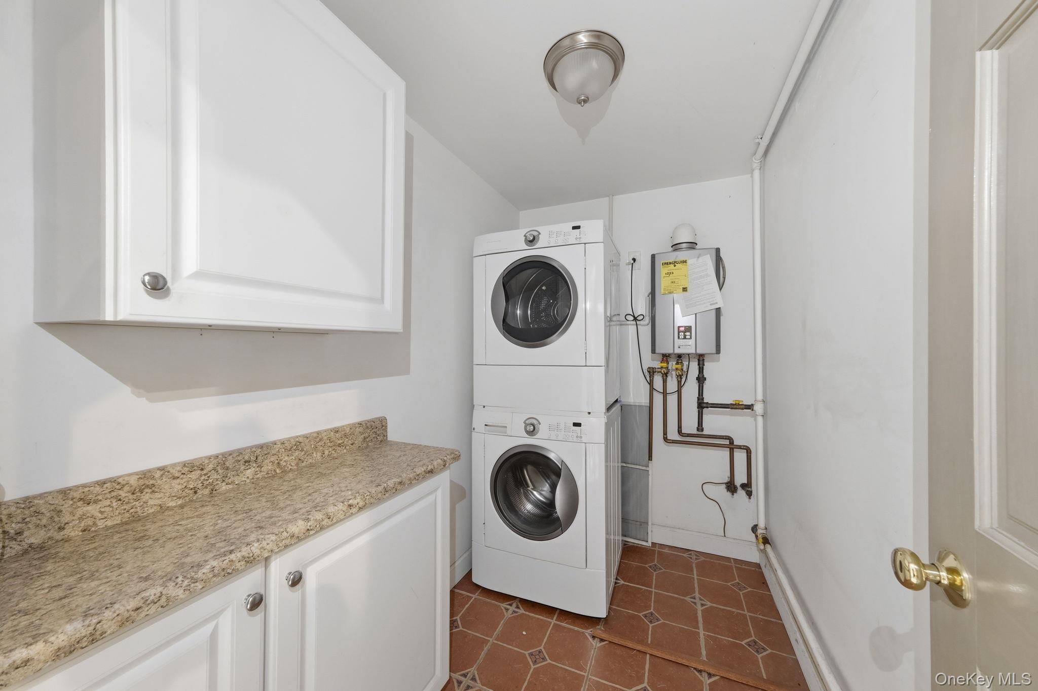 Single Family Union Avenue  Suffolk County, NY 11934, MLS-992069-39