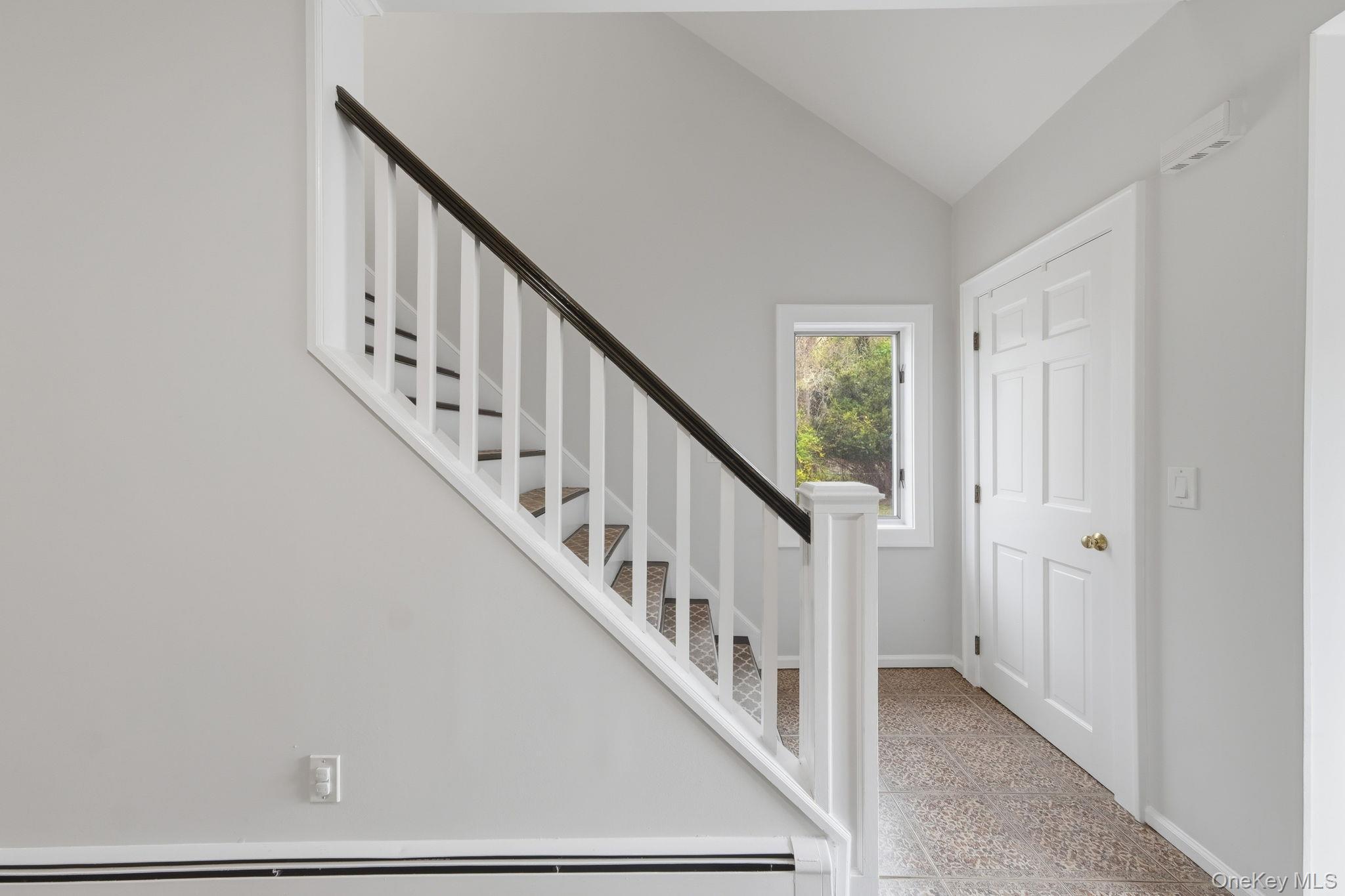 Single Family Union Avenue  Suffolk County, NY 11934, MLS-992069-8
