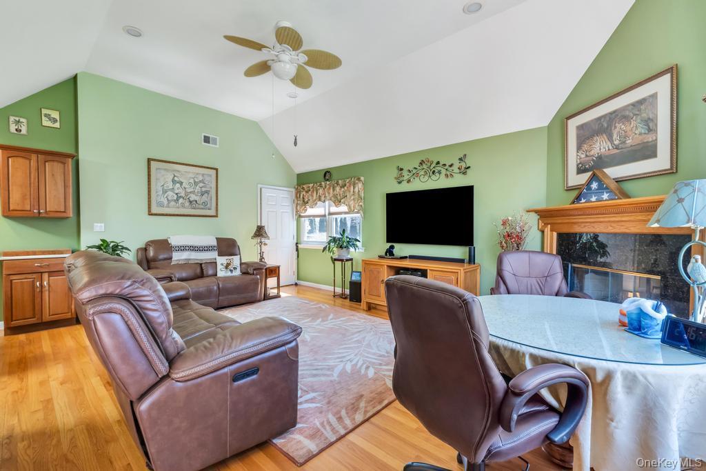 Single Family James Hawkins  Suffolk County, NY 11955, MLS-992074-40