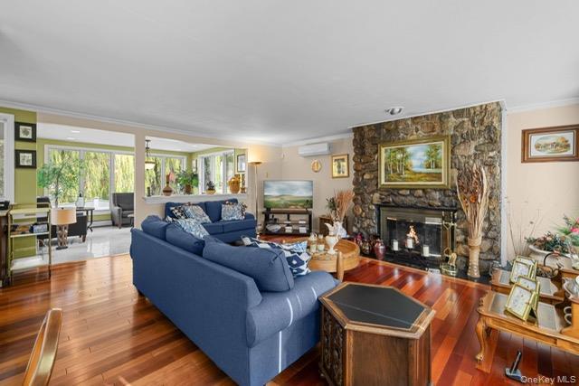 Single Family Brookedge  Out Of Area, NY 14221, MLS-992082-5