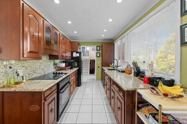 Single Family Brookedge  Out Of Area, NY 14221, MLS-992082-9