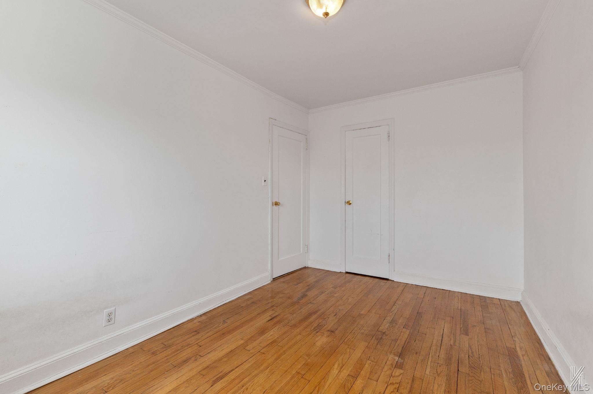 Single Family 28th Queens, NY 11105, MLS-992115-15