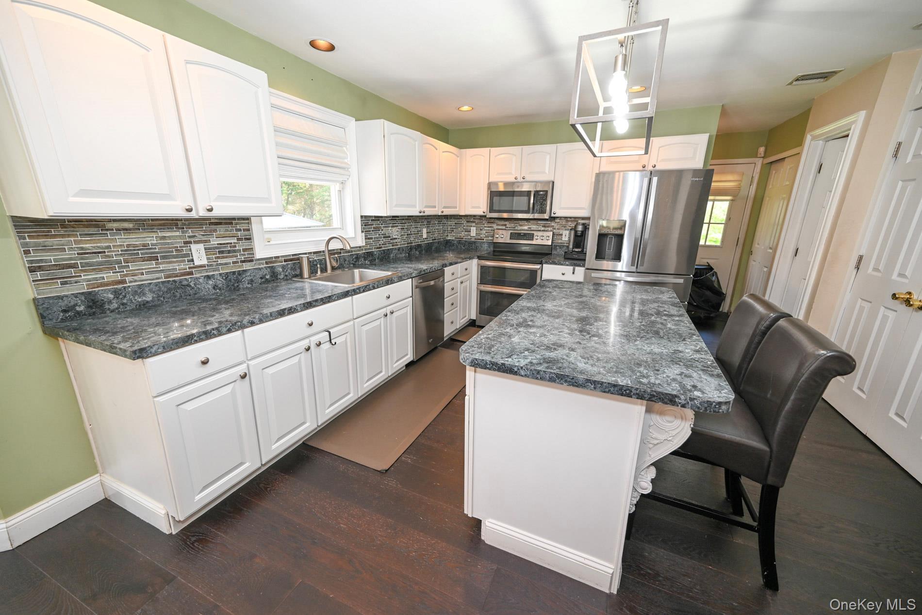 Single Family Ivy  Suffolk County, NY 11720, MLS-992139-17