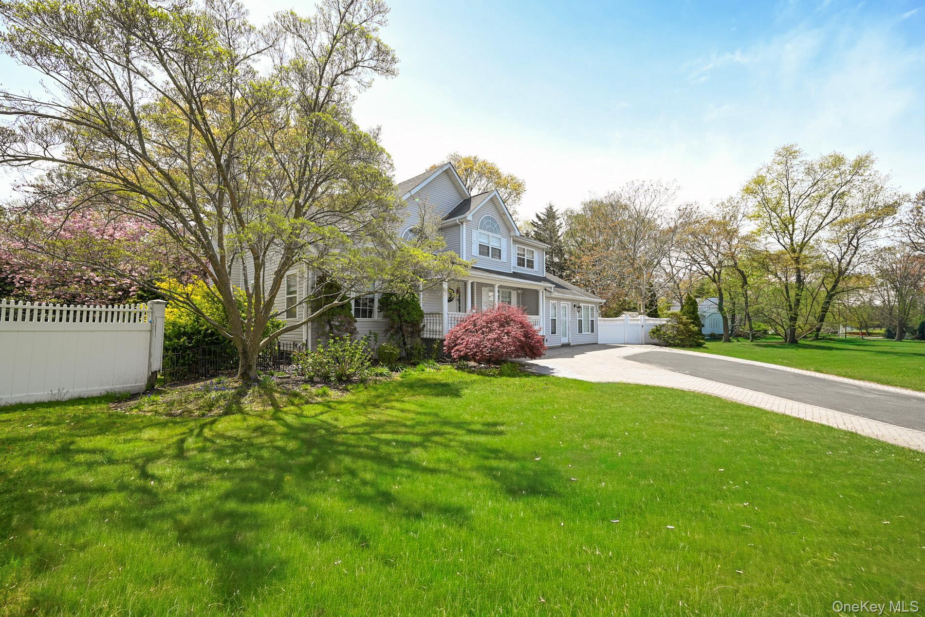Single Family Ivy  Suffolk County, NY 11720, MLS-992139-5