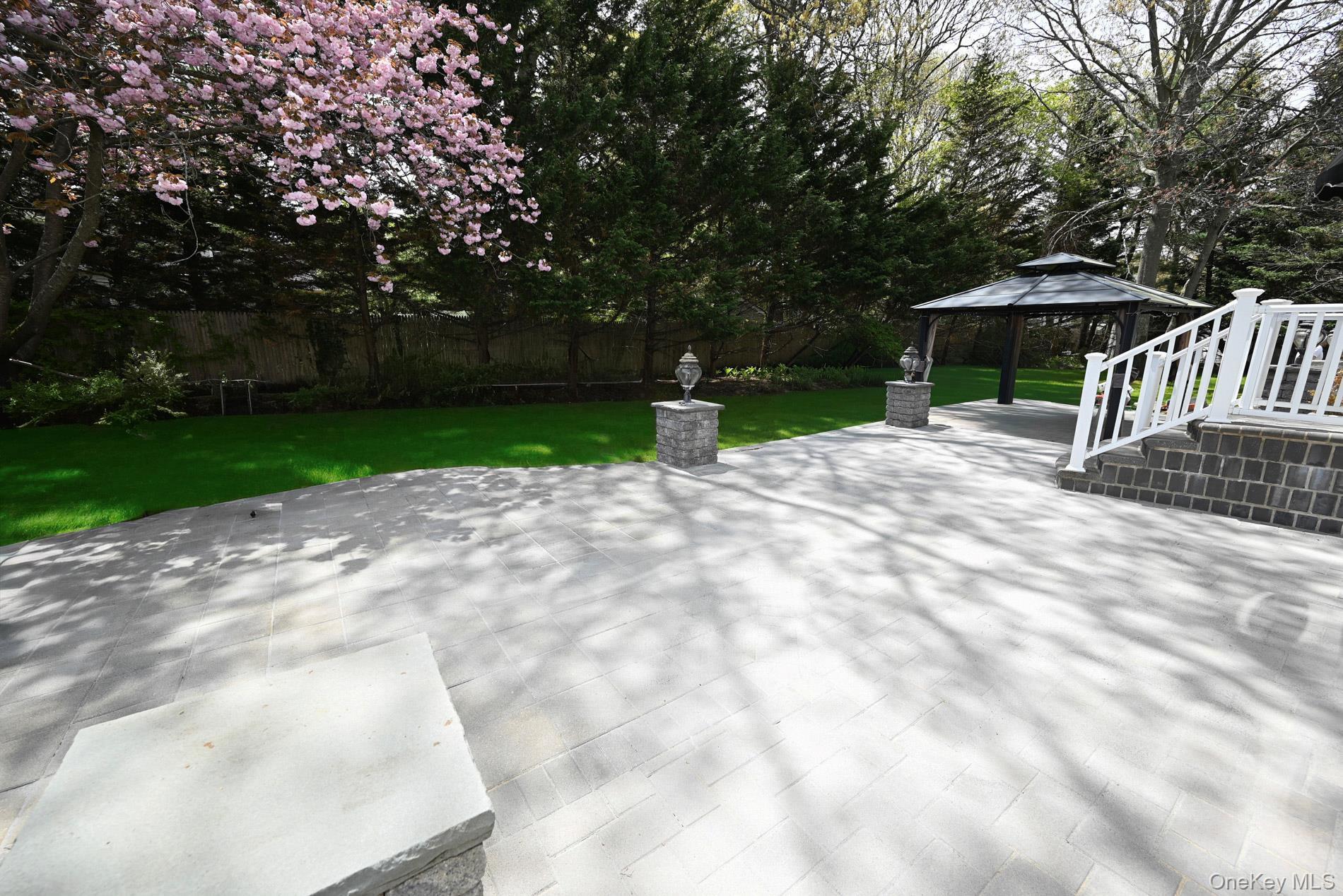Single Family Ivy  Suffolk County, NY 11720, MLS-992139-9