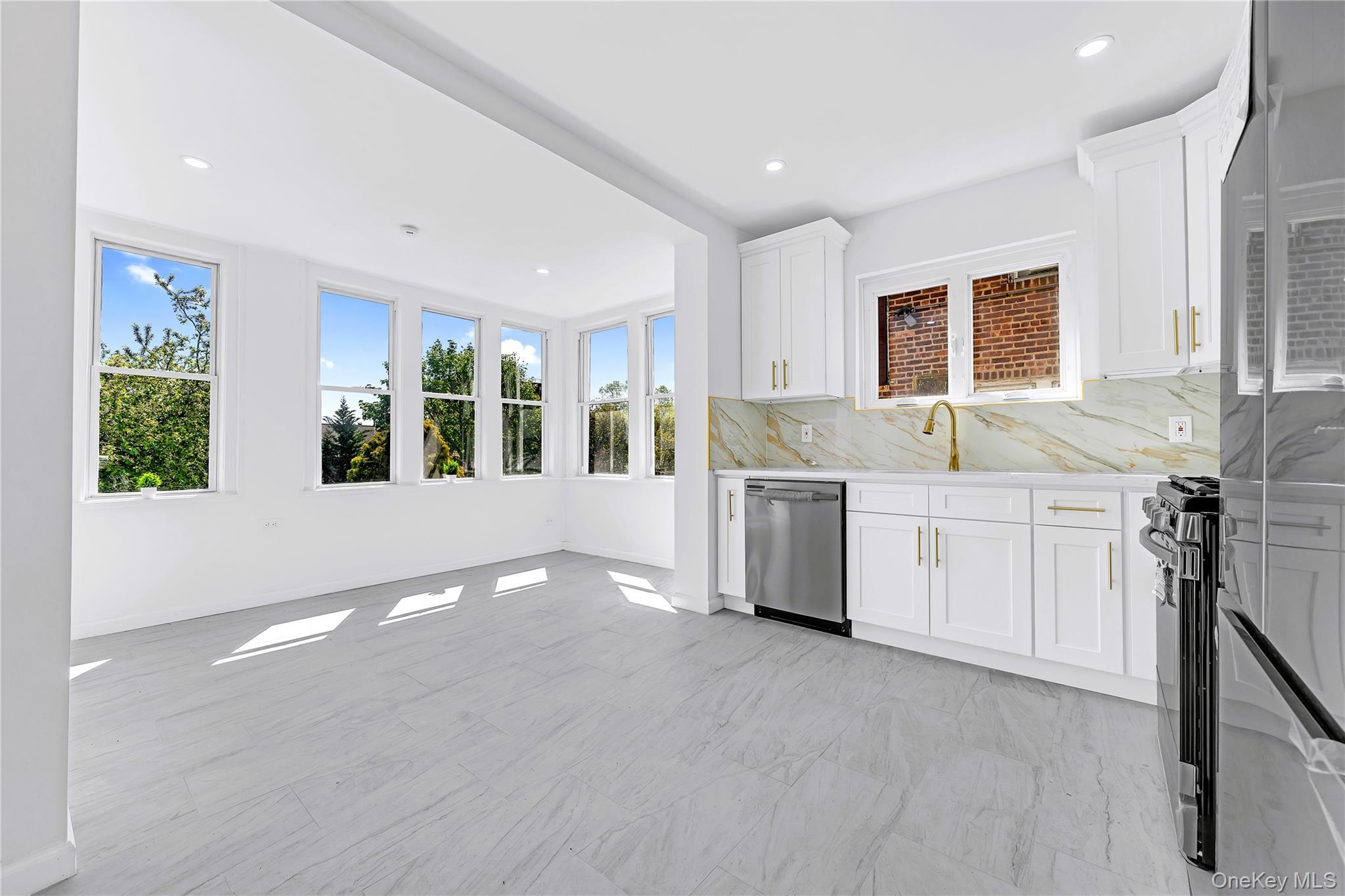 Single Family Sylvan Bronx, NY 10471, MLS-992148-13