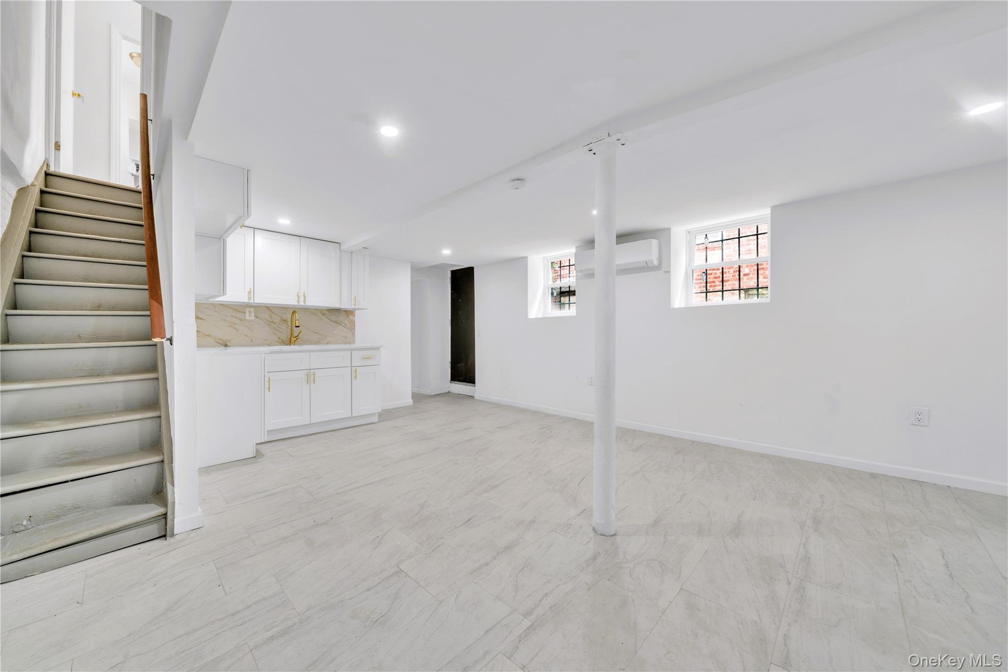 Single Family Sylvan Bronx, NY 10471, MLS-992148-28