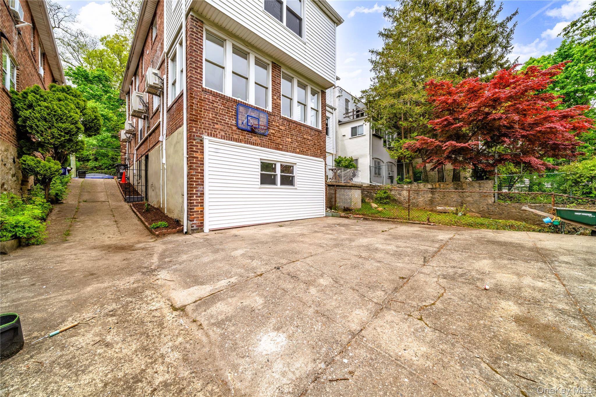 Single Family Sylvan Bronx, NY 10471, MLS-992148-34
