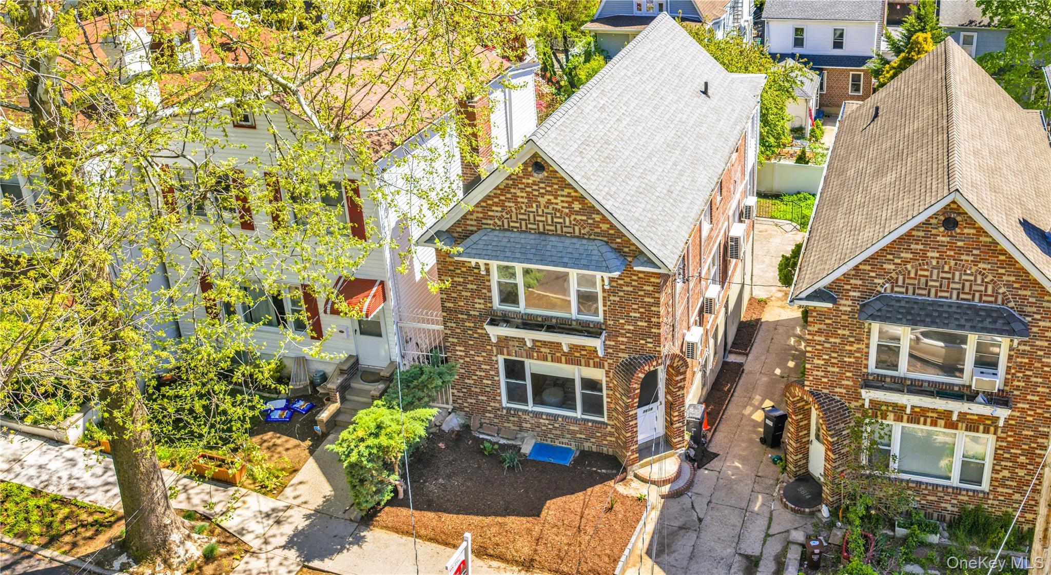 Single Family Sylvan Bronx, NY 10471, MLS-992148-37