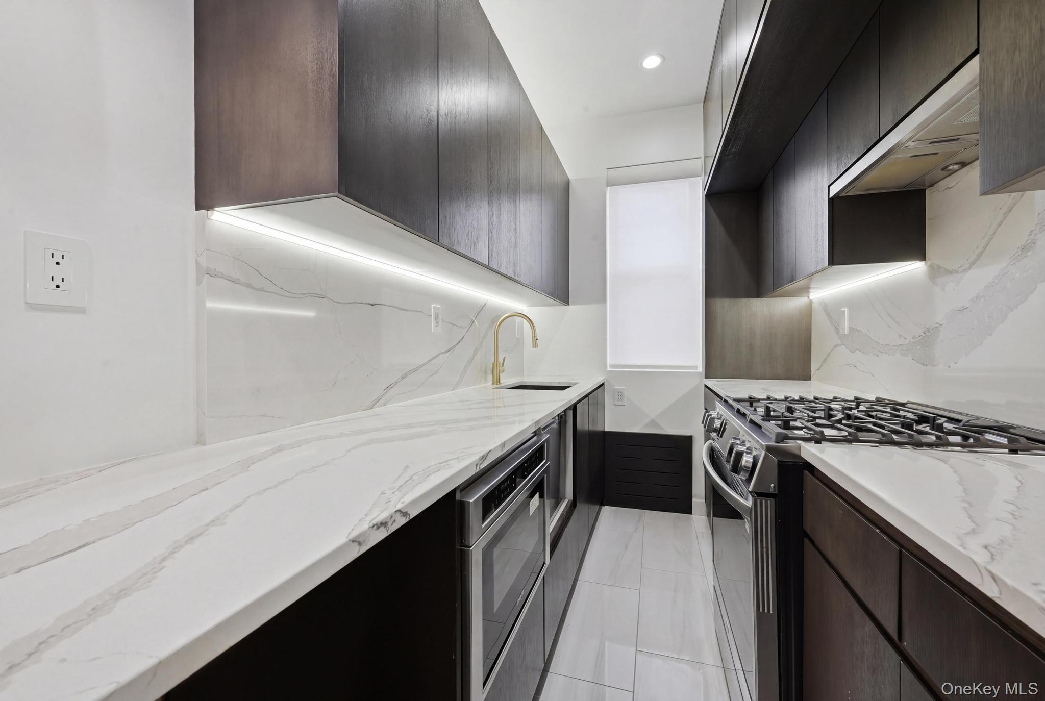 Coop Ocean Parkway Brooklyn, NY 11230, MLS-992149-7