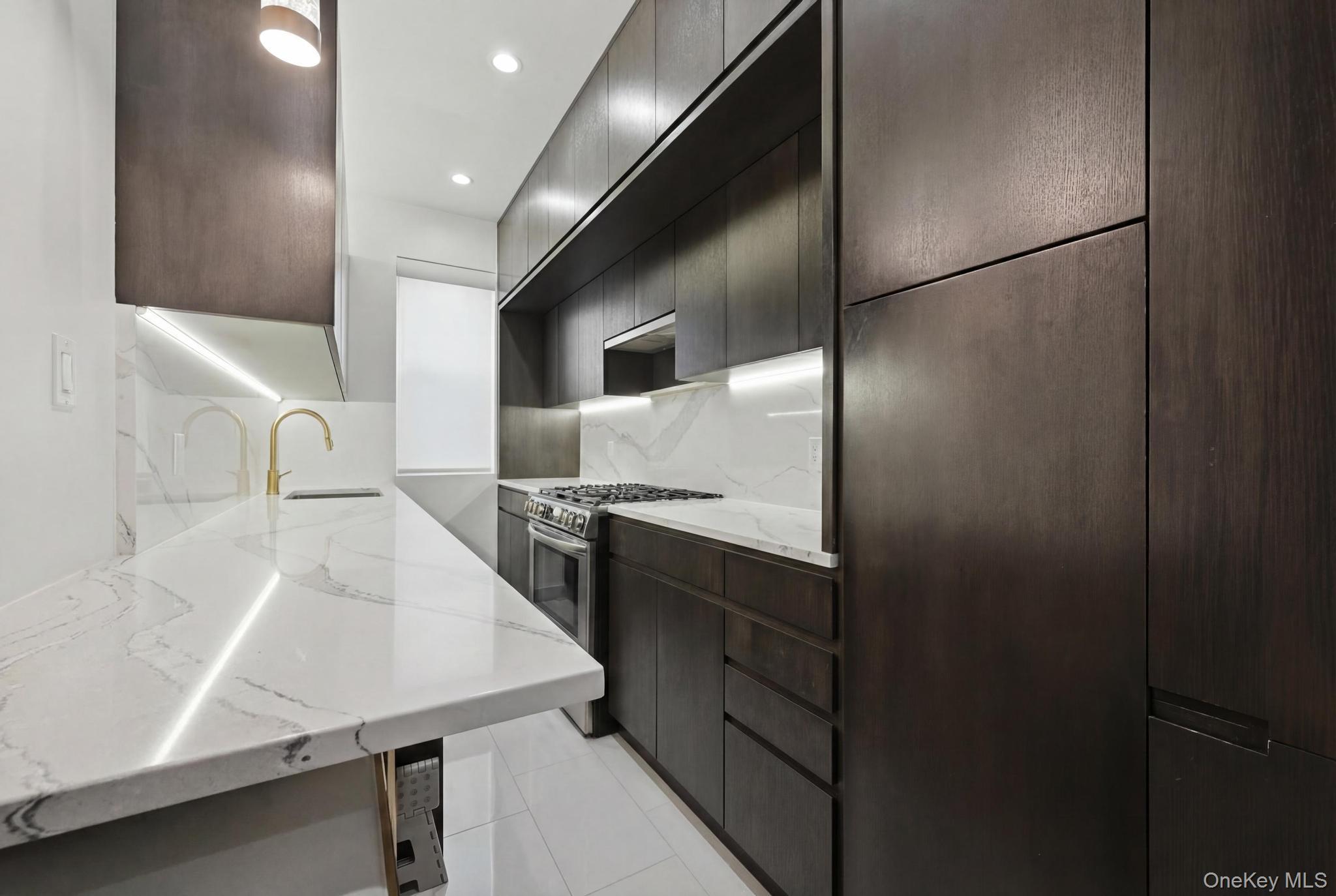 Coop Ocean Parkway Brooklyn, NY 11230, MLS-992149-8