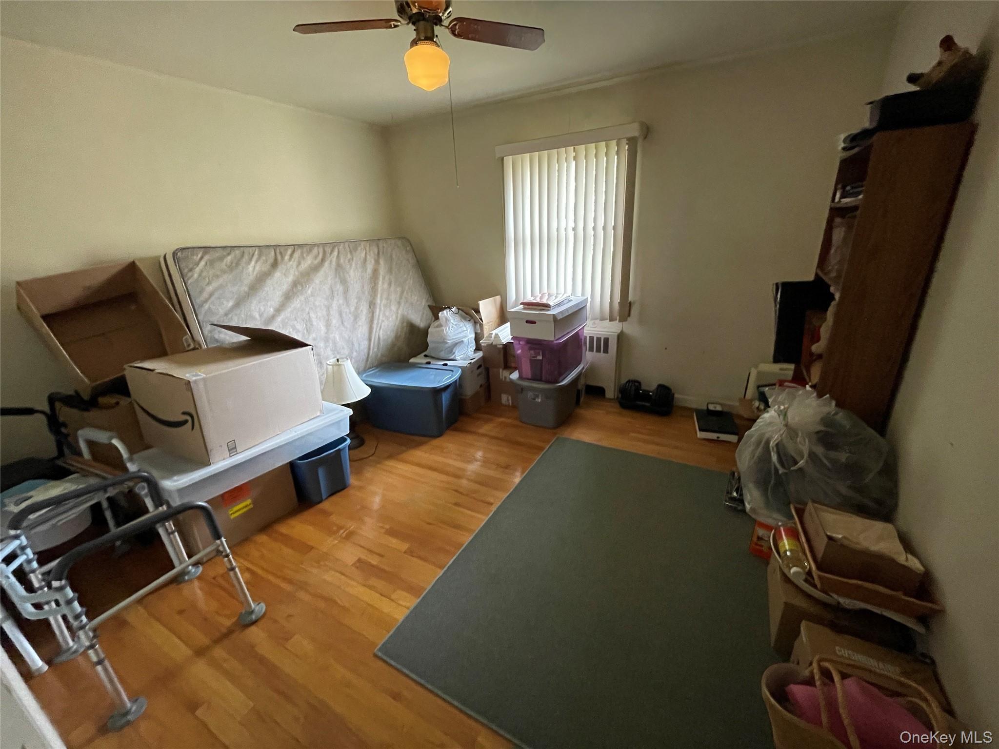 Single Family Grand  Suffolk County, NY 11757, MLS-992179-18