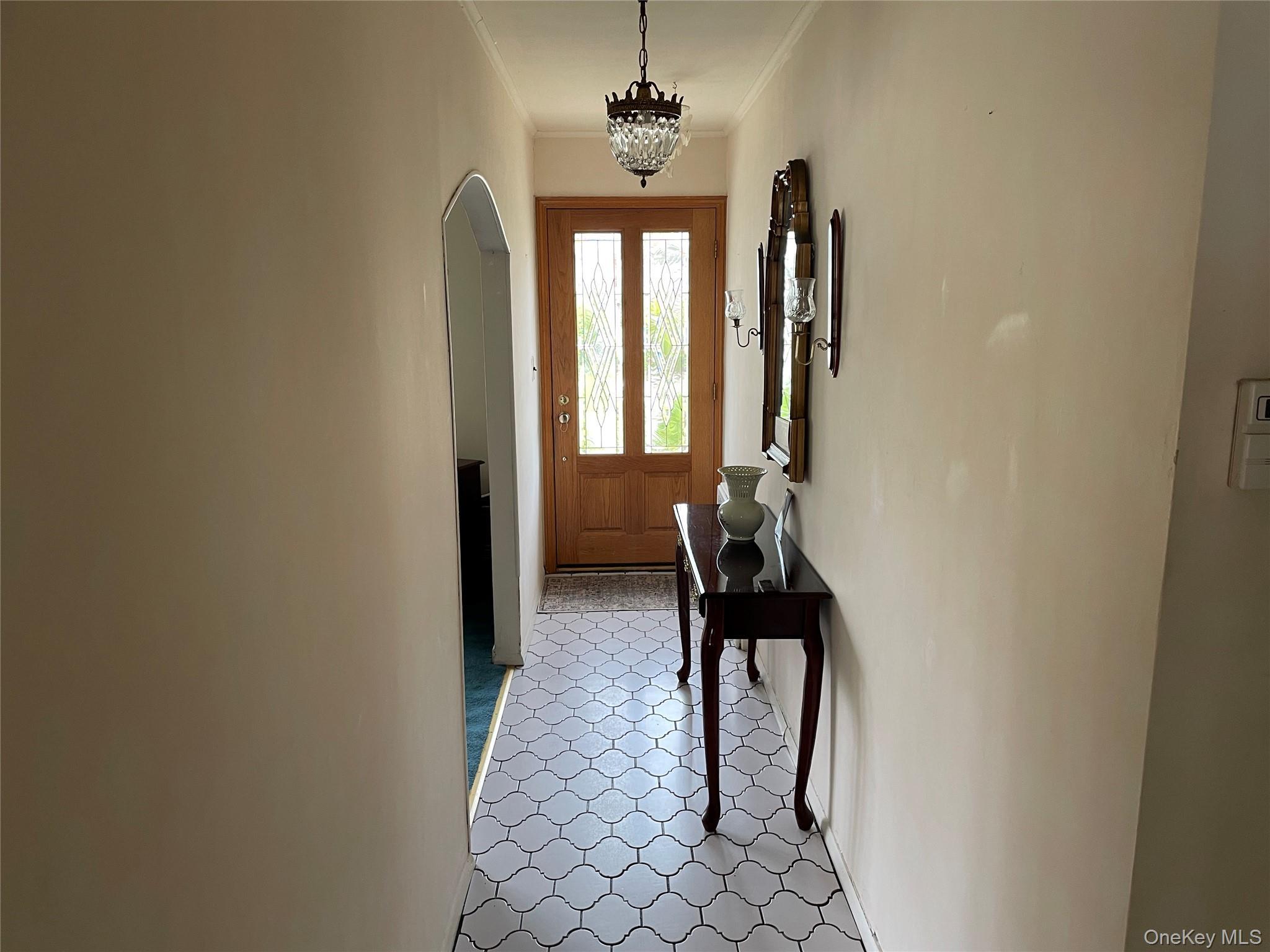 Single Family Grand  Suffolk County, NY 11757, MLS-992179-3