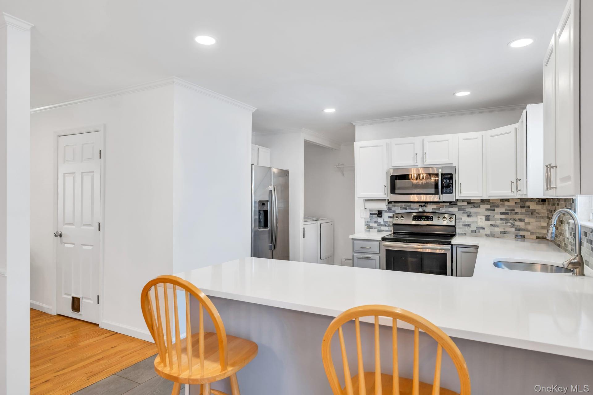 Single Family Oak  Suffolk County, NY 11901, MLS-992190-15