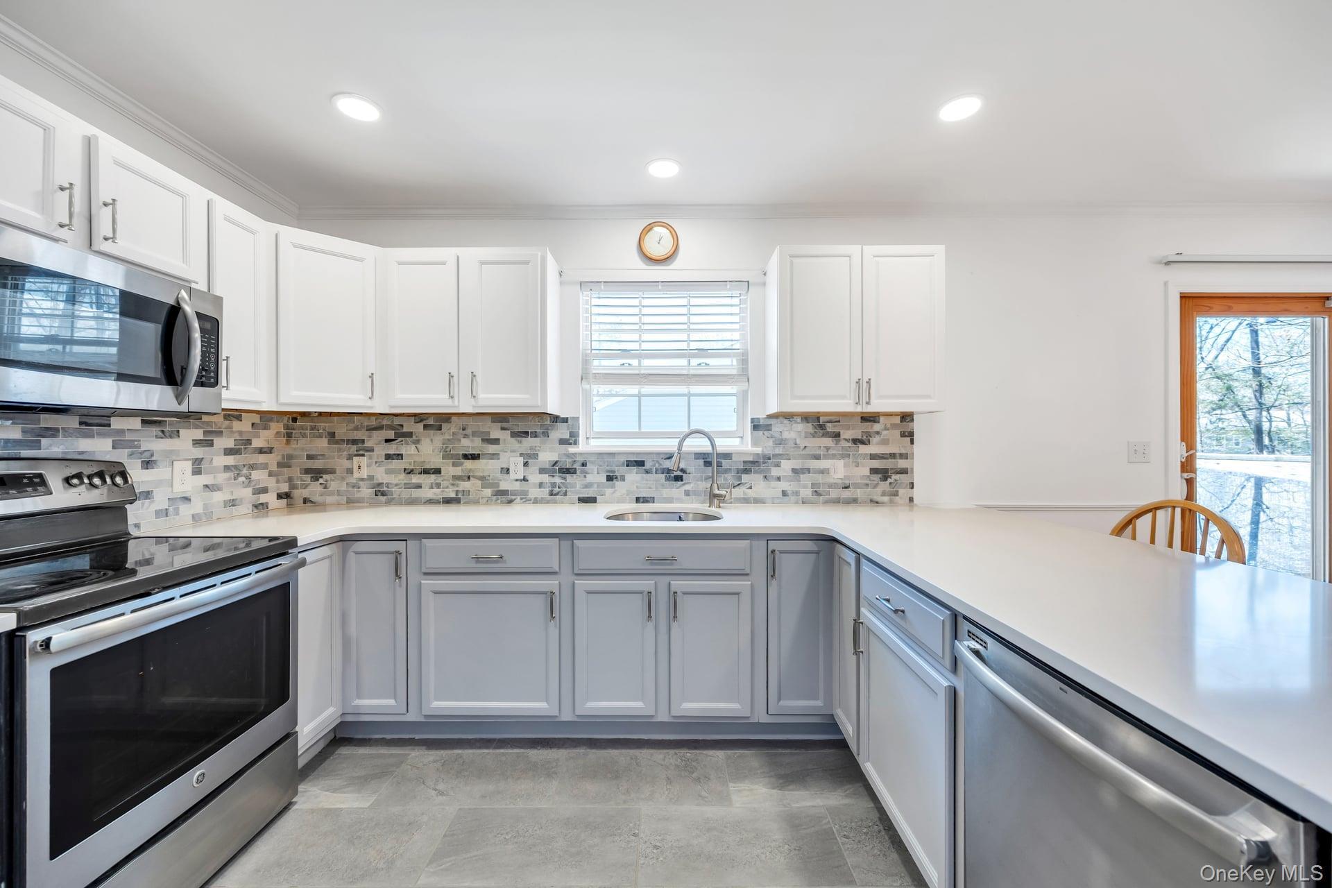 Single Family Oak  Suffolk County, NY 11901, MLS-992190-19