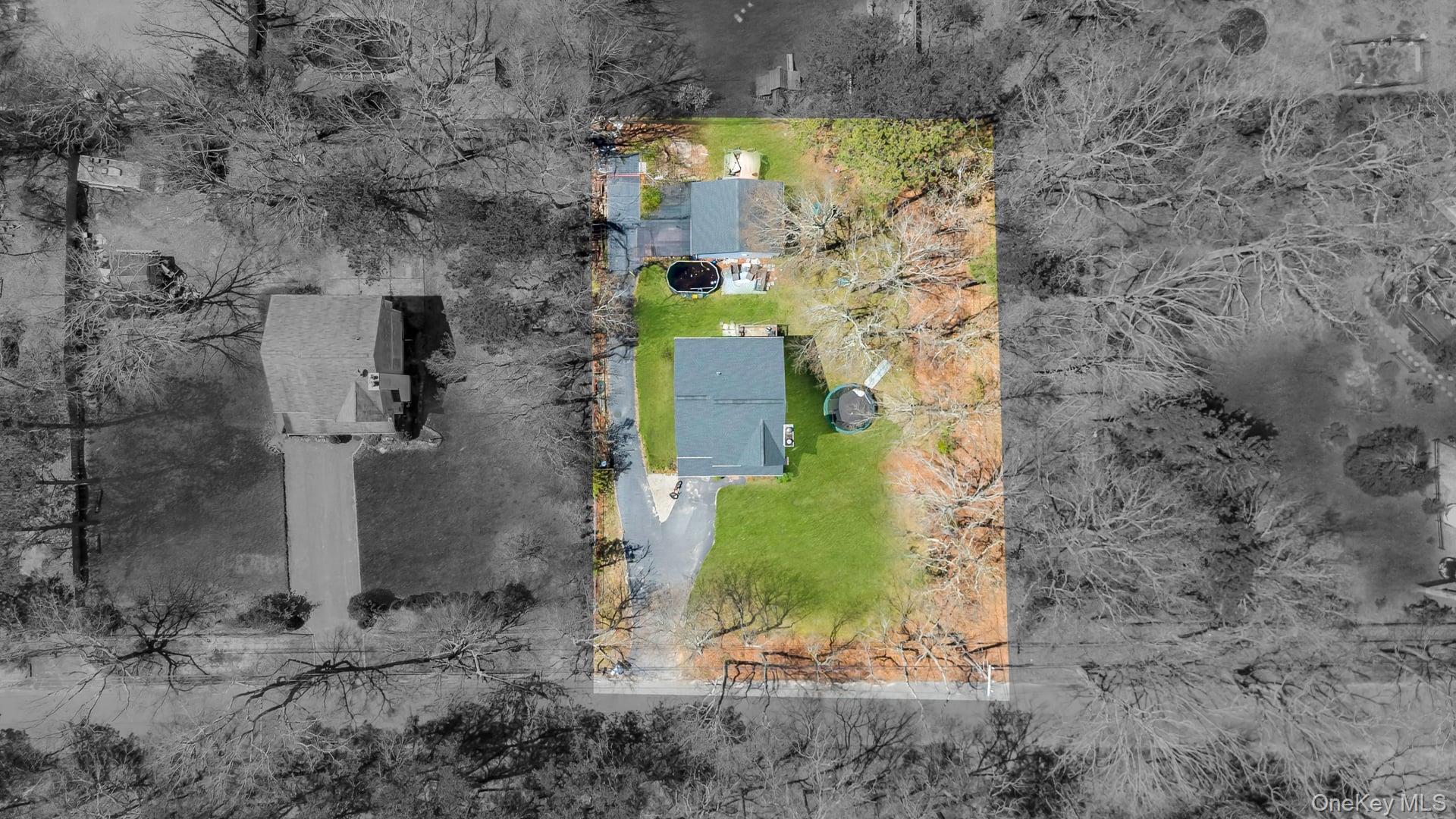 Single Family Oak  Suffolk County, NY 11901, MLS-992190-3