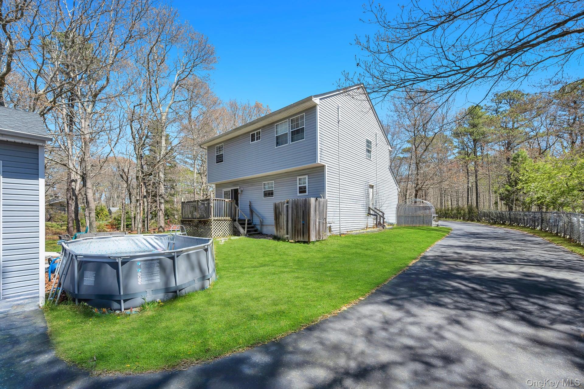 Single Family Oak  Suffolk County, NY 11901, MLS-992190-34