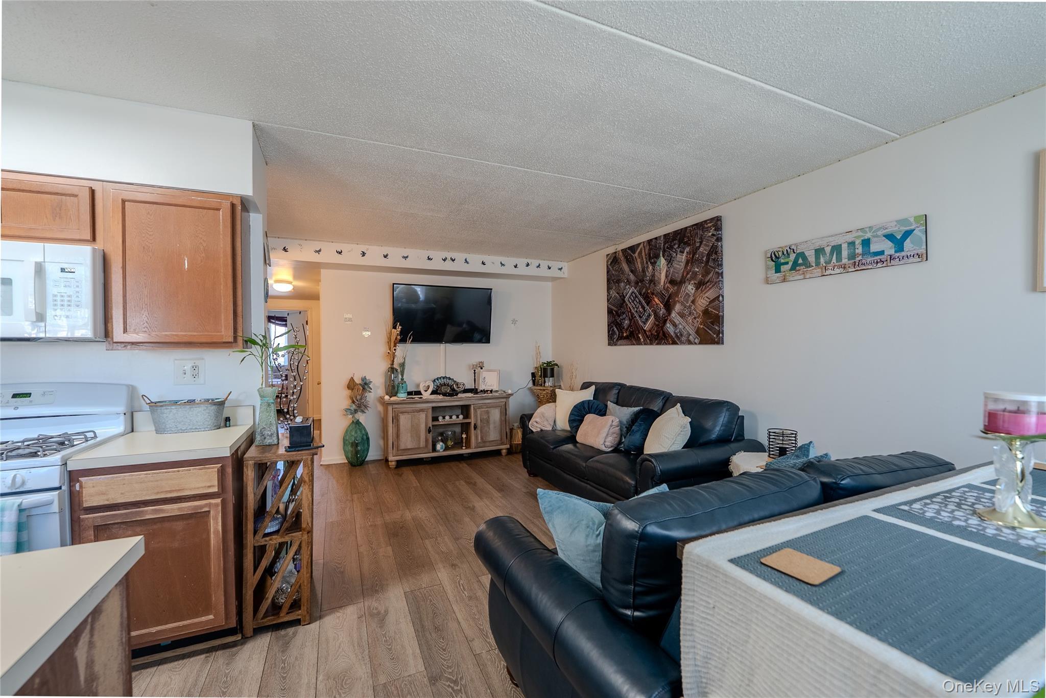Single Family Beach 62nd Queens, NY 11692, MLS-992205-4