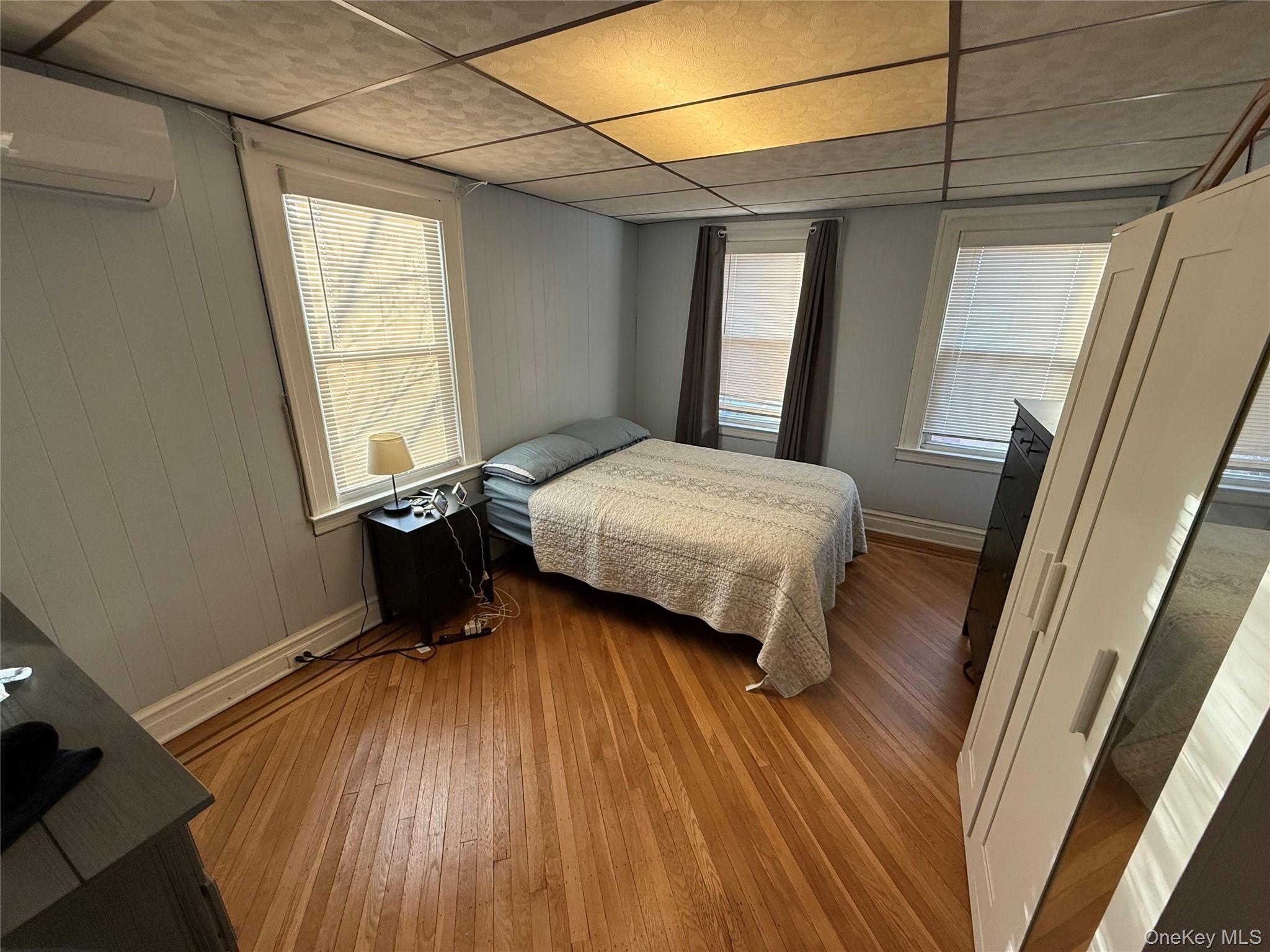 Single Family 79th Queens, NY 11385, MLS-992221-15