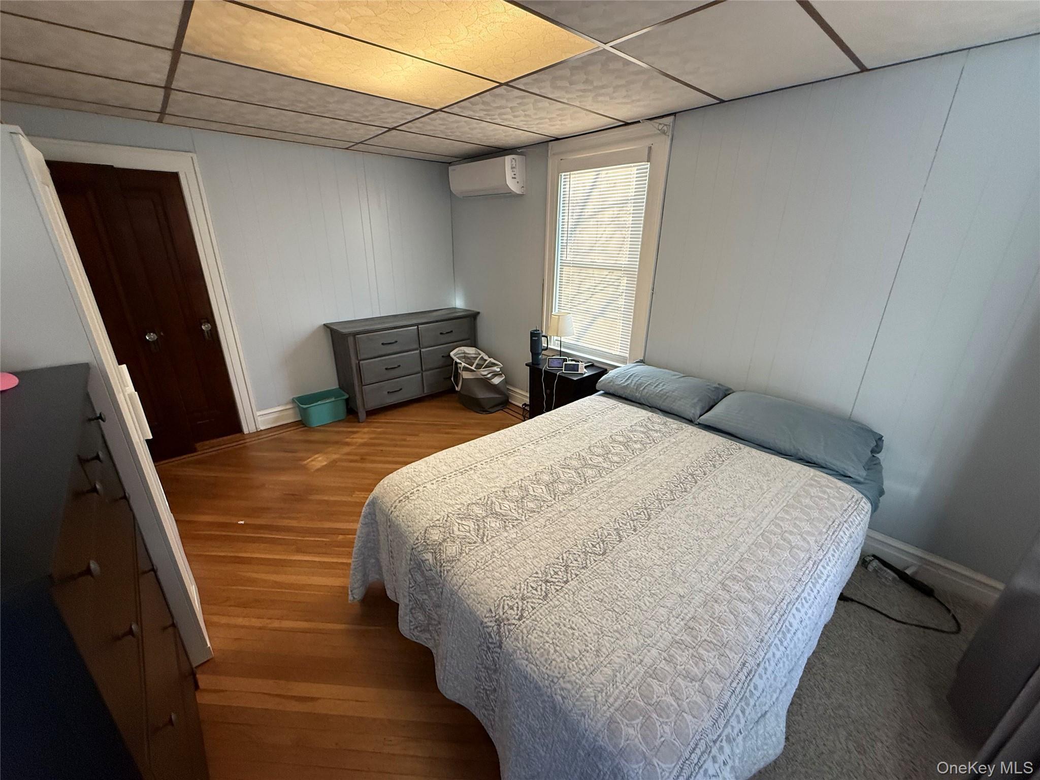 Single Family 79th Queens, NY 11385, MLS-992221-16