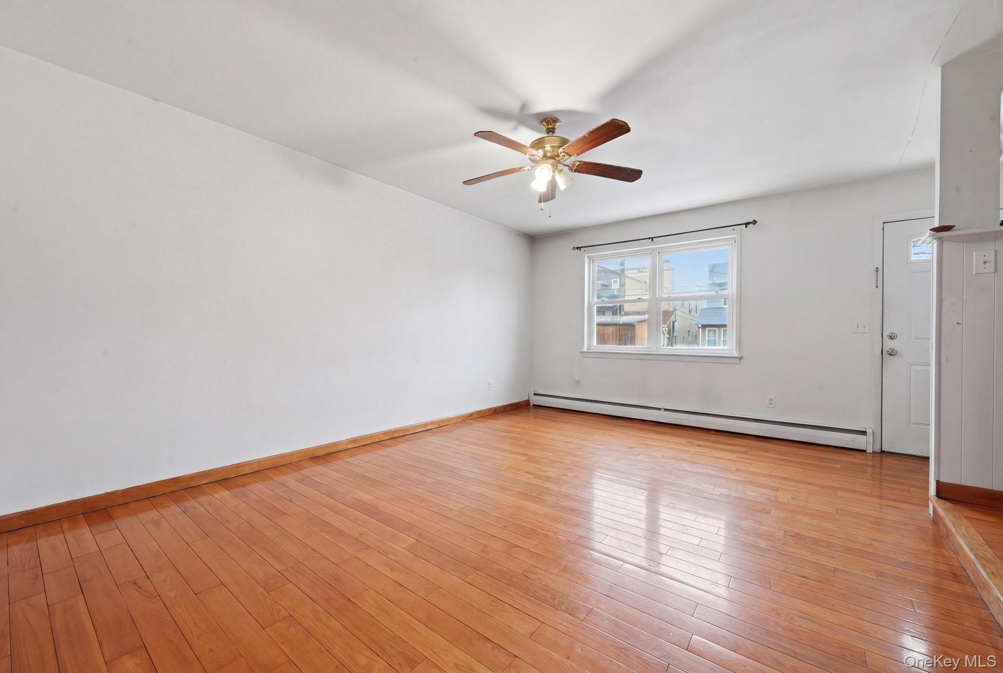 Single Family South Richmond Hill  Queens, NY 11419, MLS-992232-7