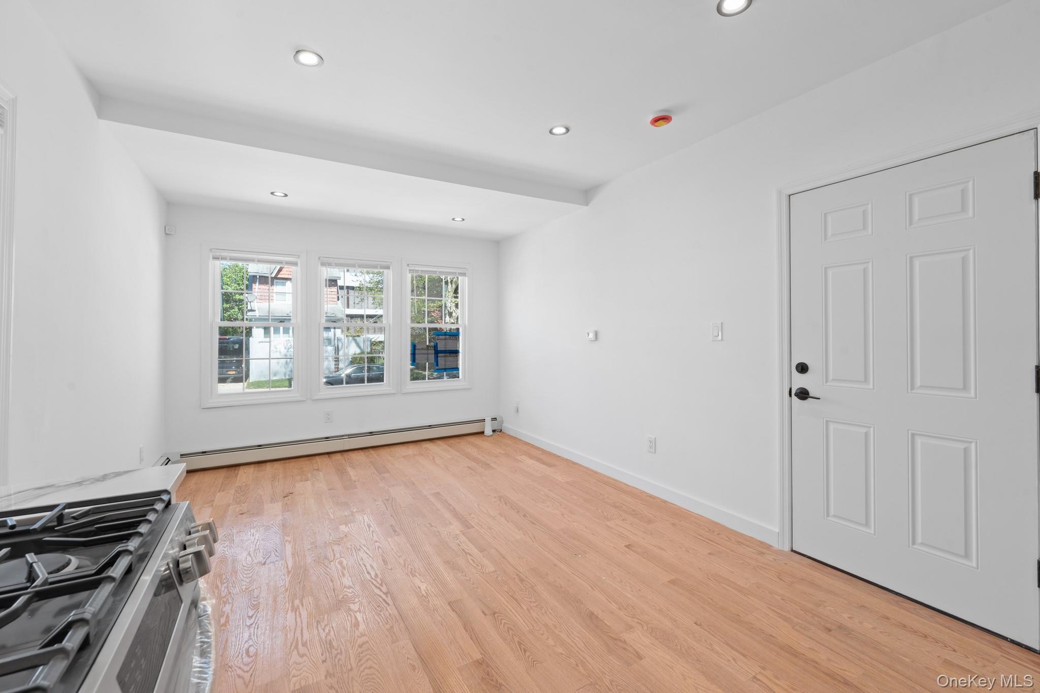Single Family 116 Queens, NY 11412, MLS-992255-21