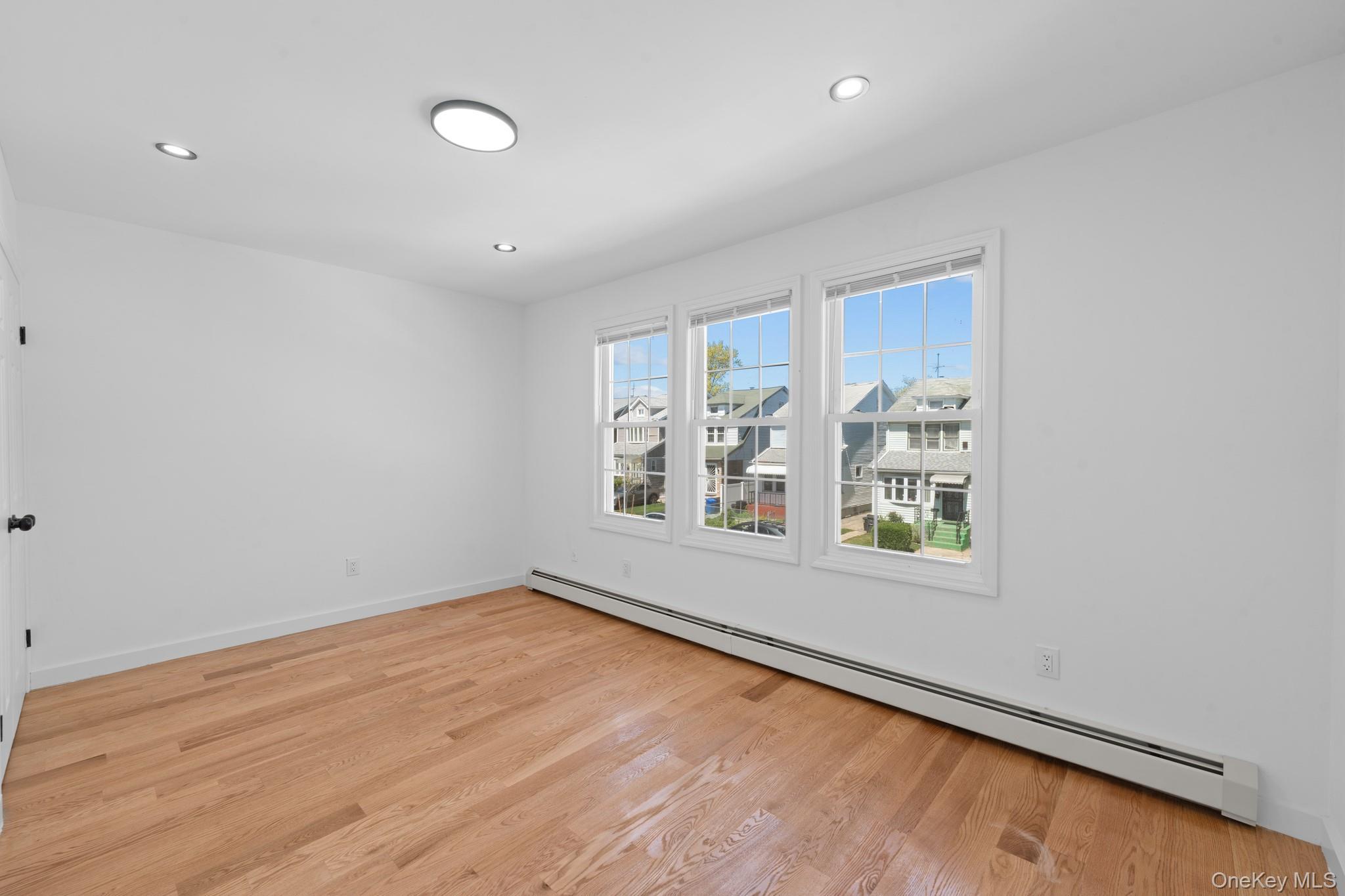 Single Family 116 Queens, NY 11412, MLS-992255-8