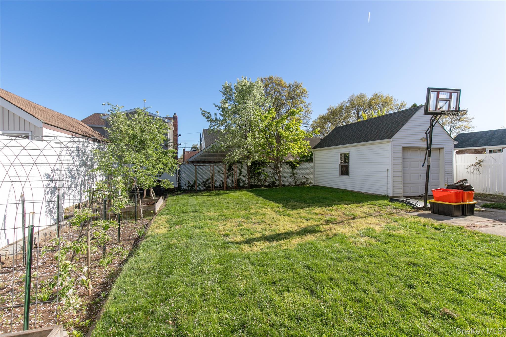 Single Family Theodora  Nassau County, NY 11010, MLS-992283-26