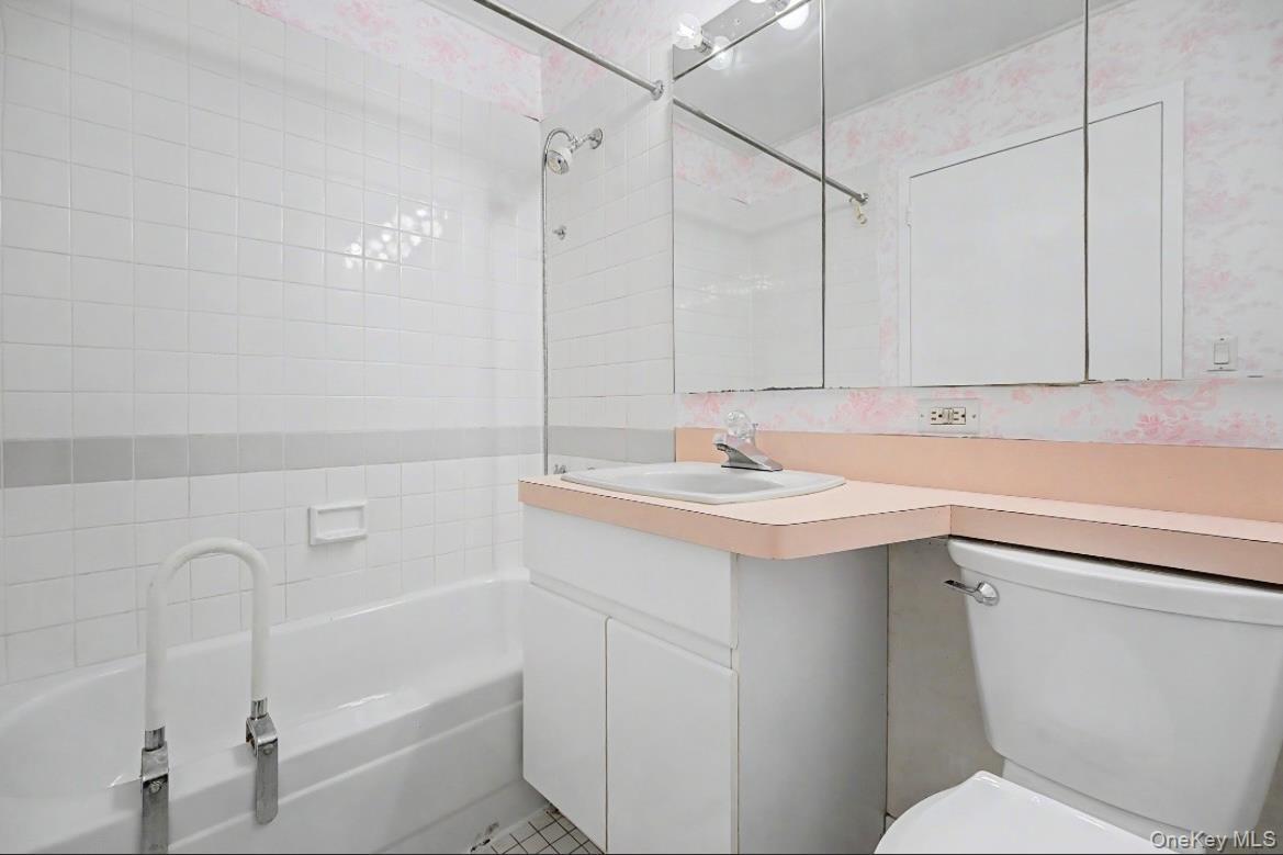 Condo Henry  Manhattan, NY 10002, MLS-992293-17