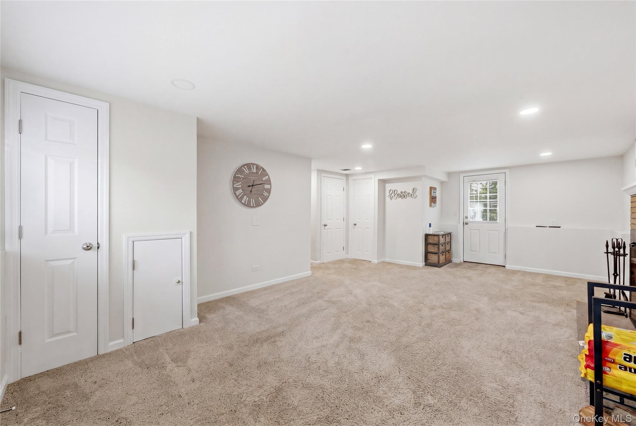 Single Family Woodlawn  Suffolk County, NY 11780, MLS-992300-14