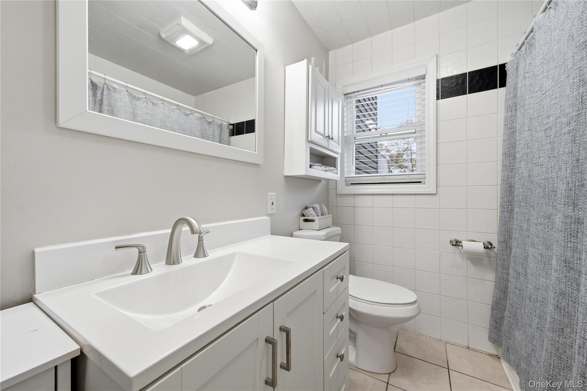 Single Family Woodlawn  Suffolk County, NY 11780, MLS-992300-18