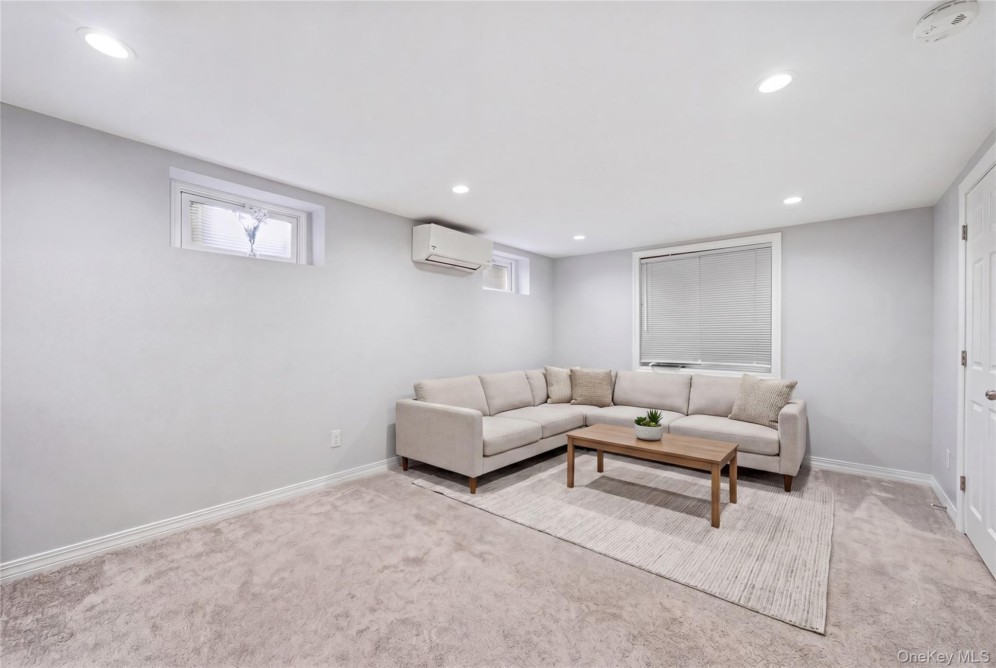 Single Family Woodlawn  Suffolk County, NY 11780, MLS-992300-22