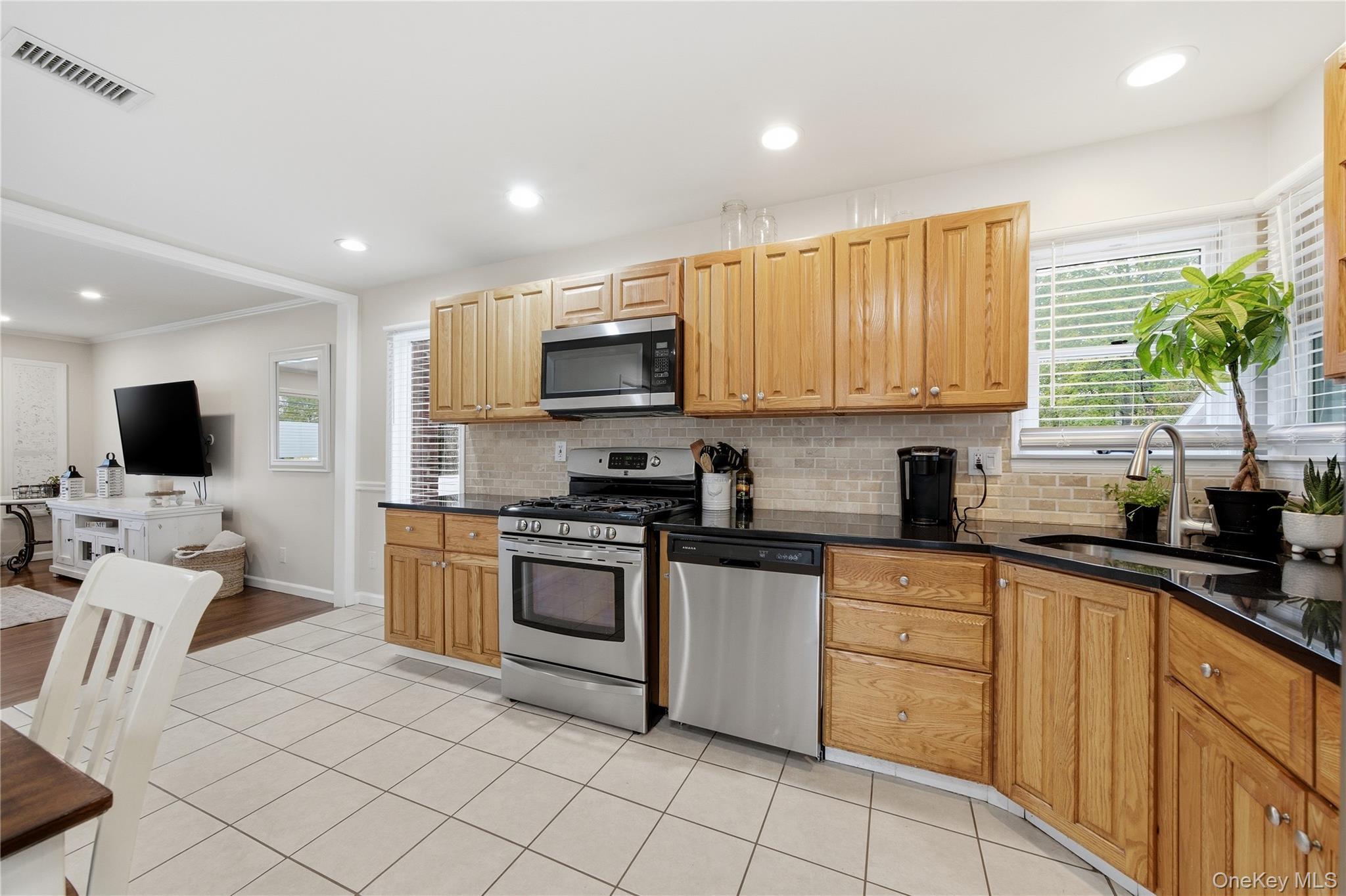Single Family Woodlawn  Suffolk County, NY 11780, MLS-992300-9