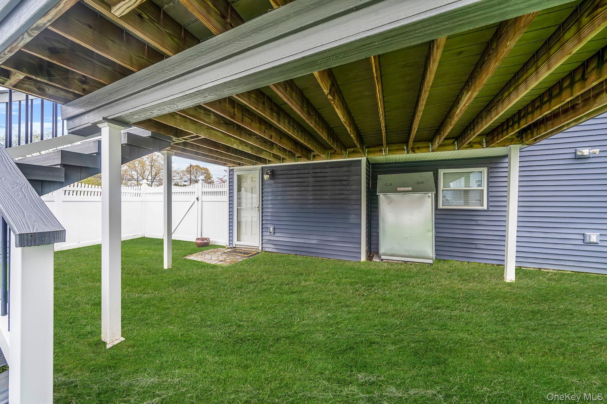 Single Family Stephen Suffolk County, NY 11705, MLS-992302-10