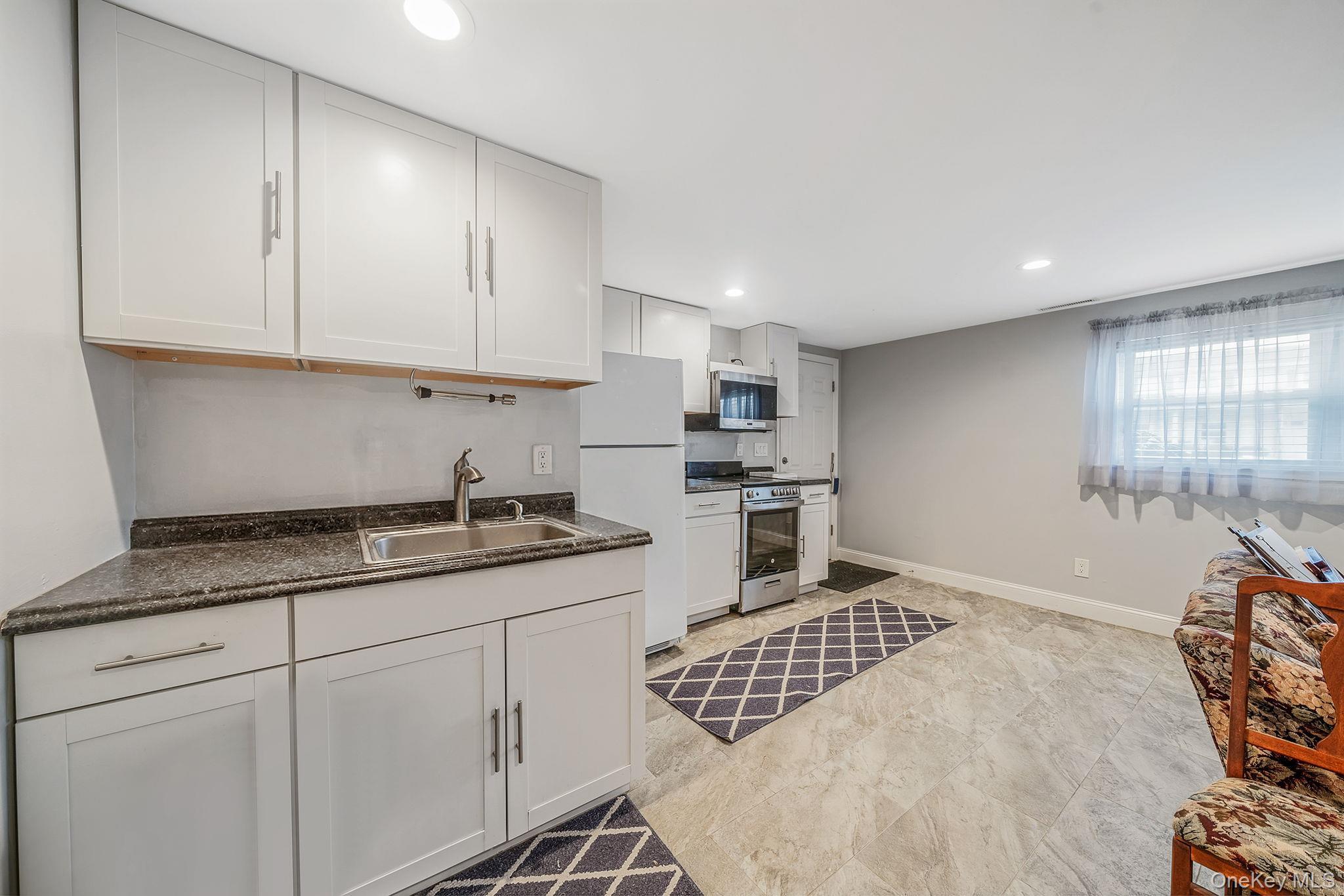 Single Family Stephen Suffolk County, NY 11705, MLS-992302-33