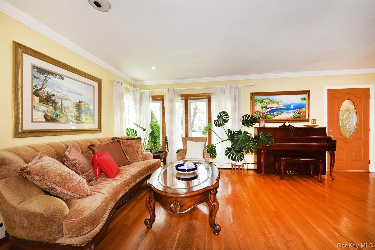 Single Family Preston  Nassau County, NY 11554, MLS-992312-5