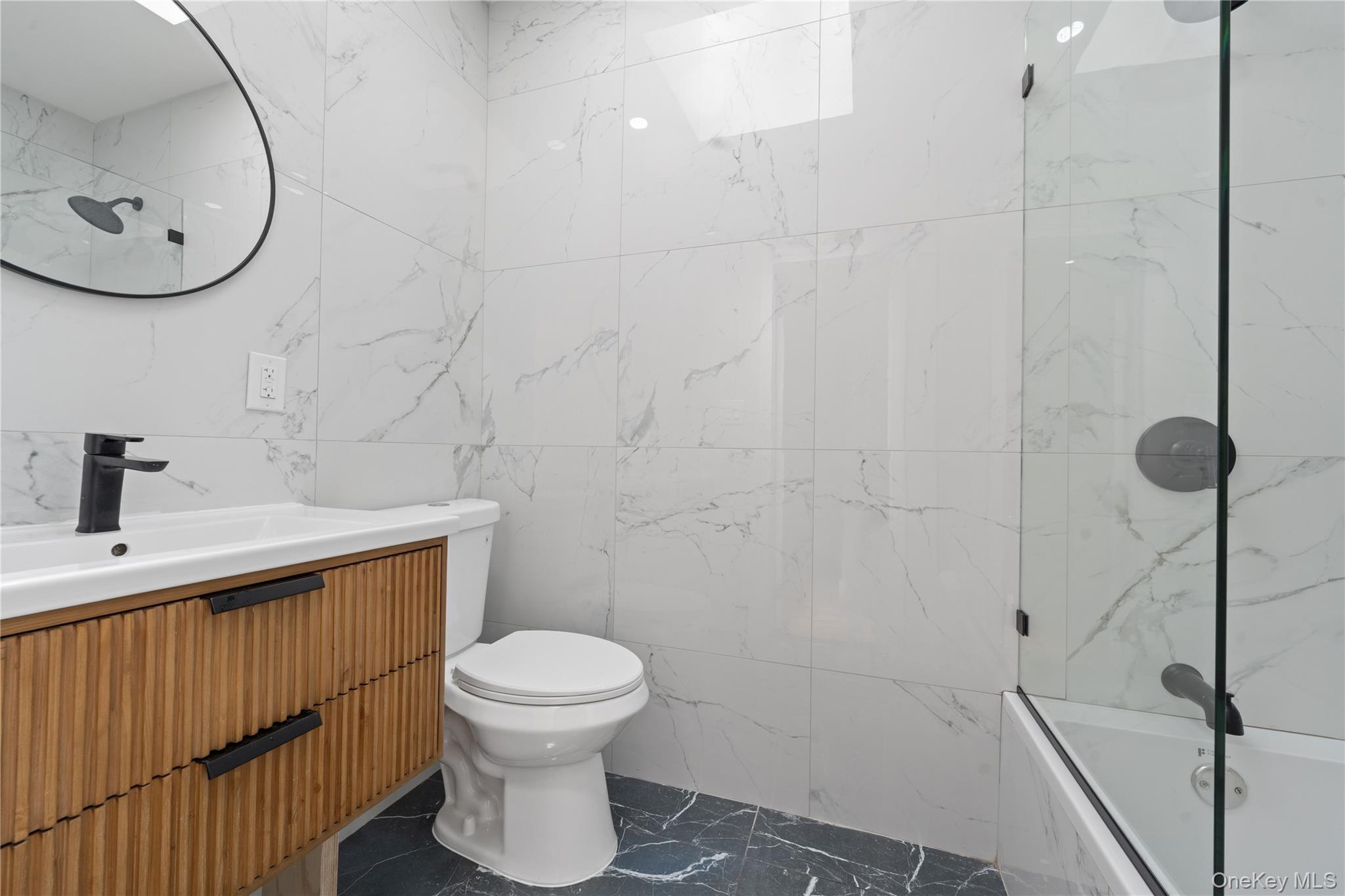 Single Family 96th Queens, NY 11369, MLS-992369-4