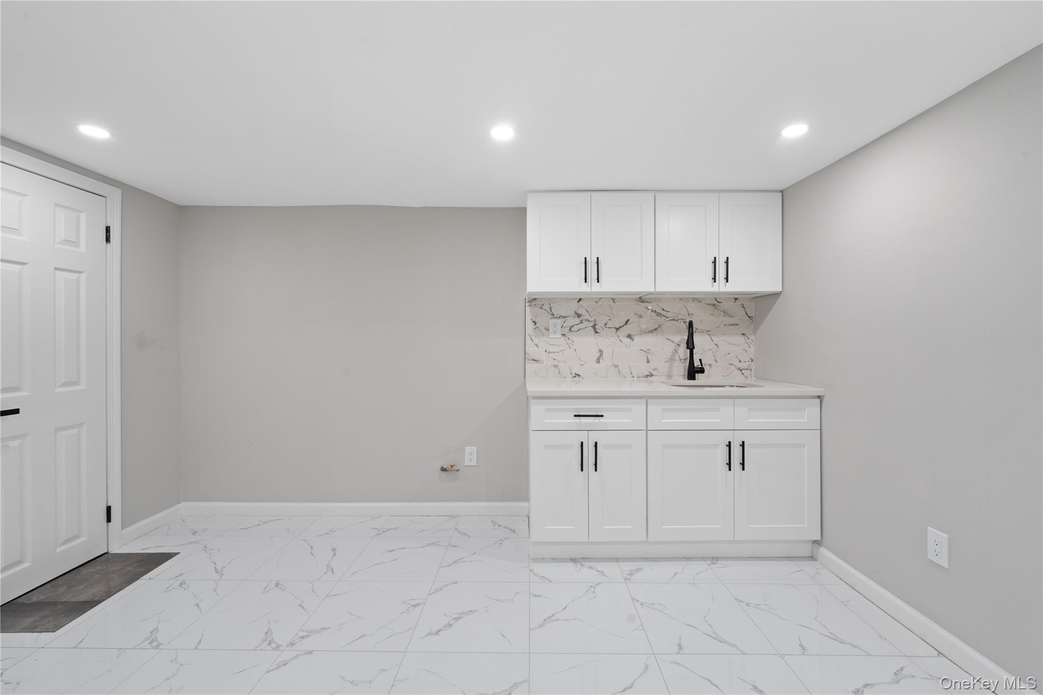 Single Family 96th Queens, NY 11369, MLS-992369-9