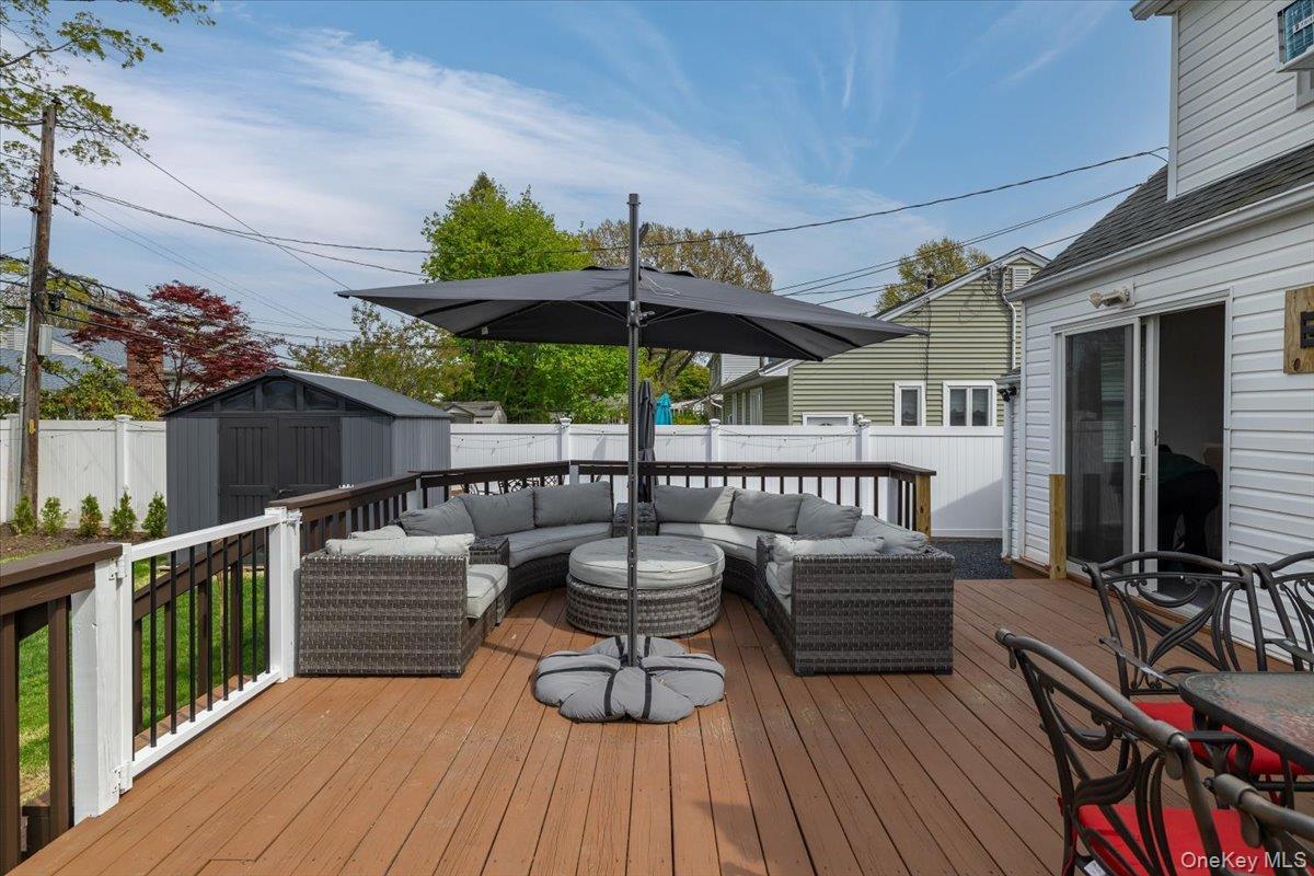 Single Family Southview  Nassau County, NY 11793, MLS-992395-24