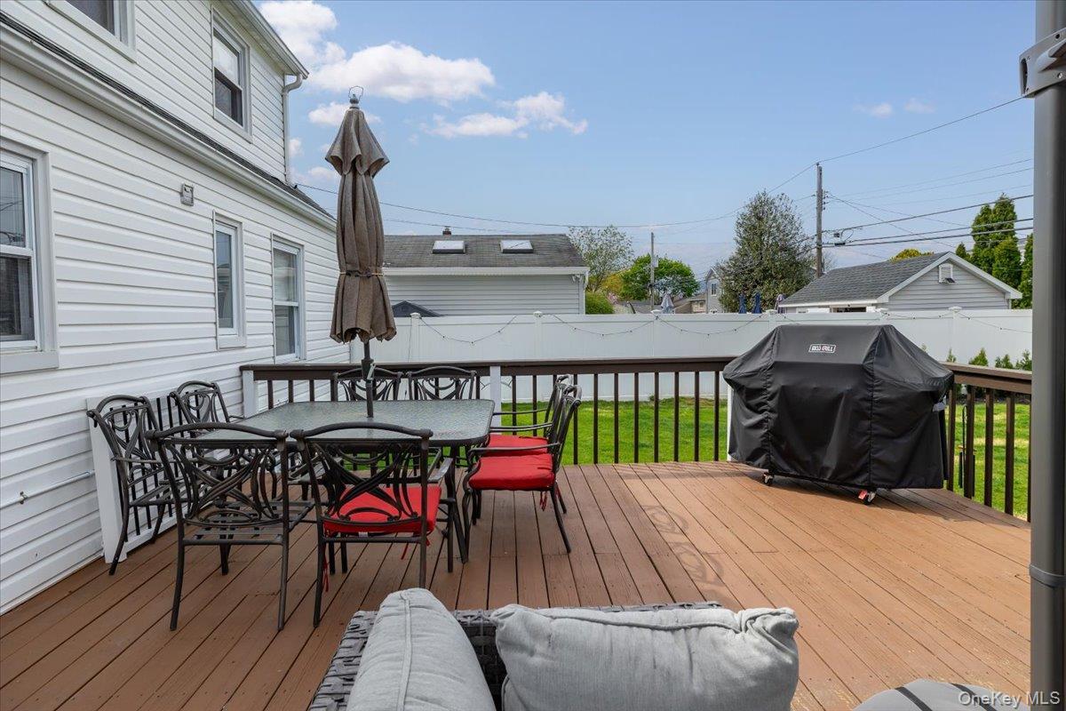 Single Family Southview  Nassau County, NY 11793, MLS-992395-26