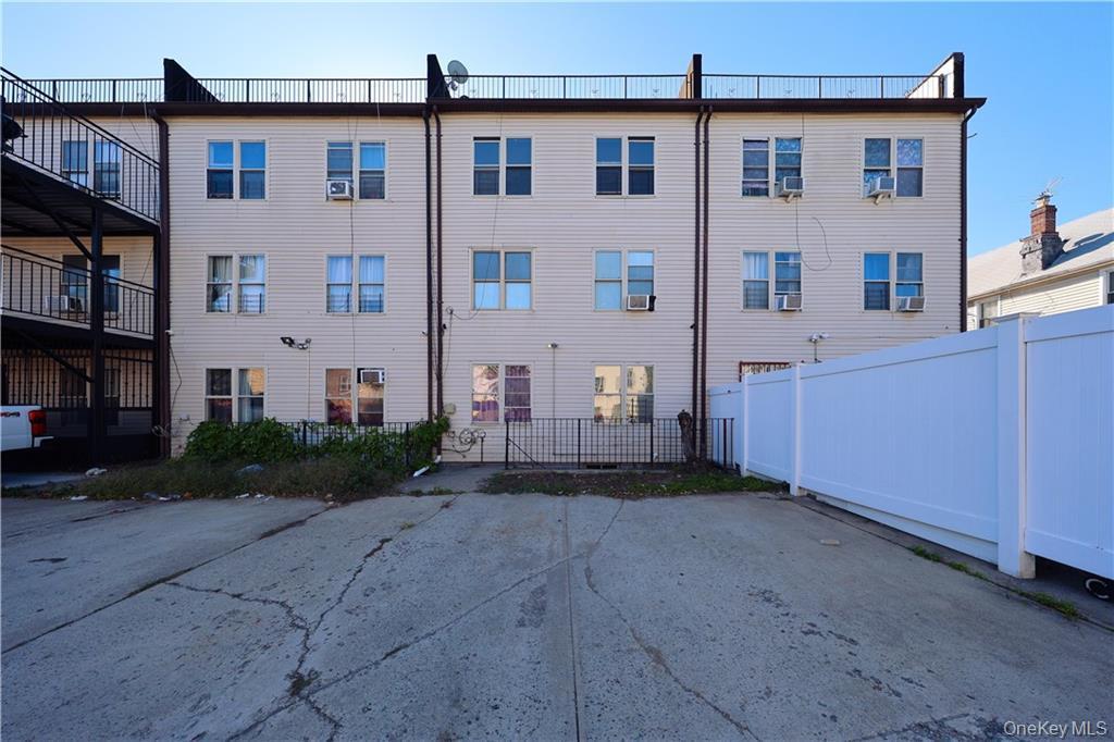 Single Family Milford  Brooklyn, NY 11208, MLS-992405-29