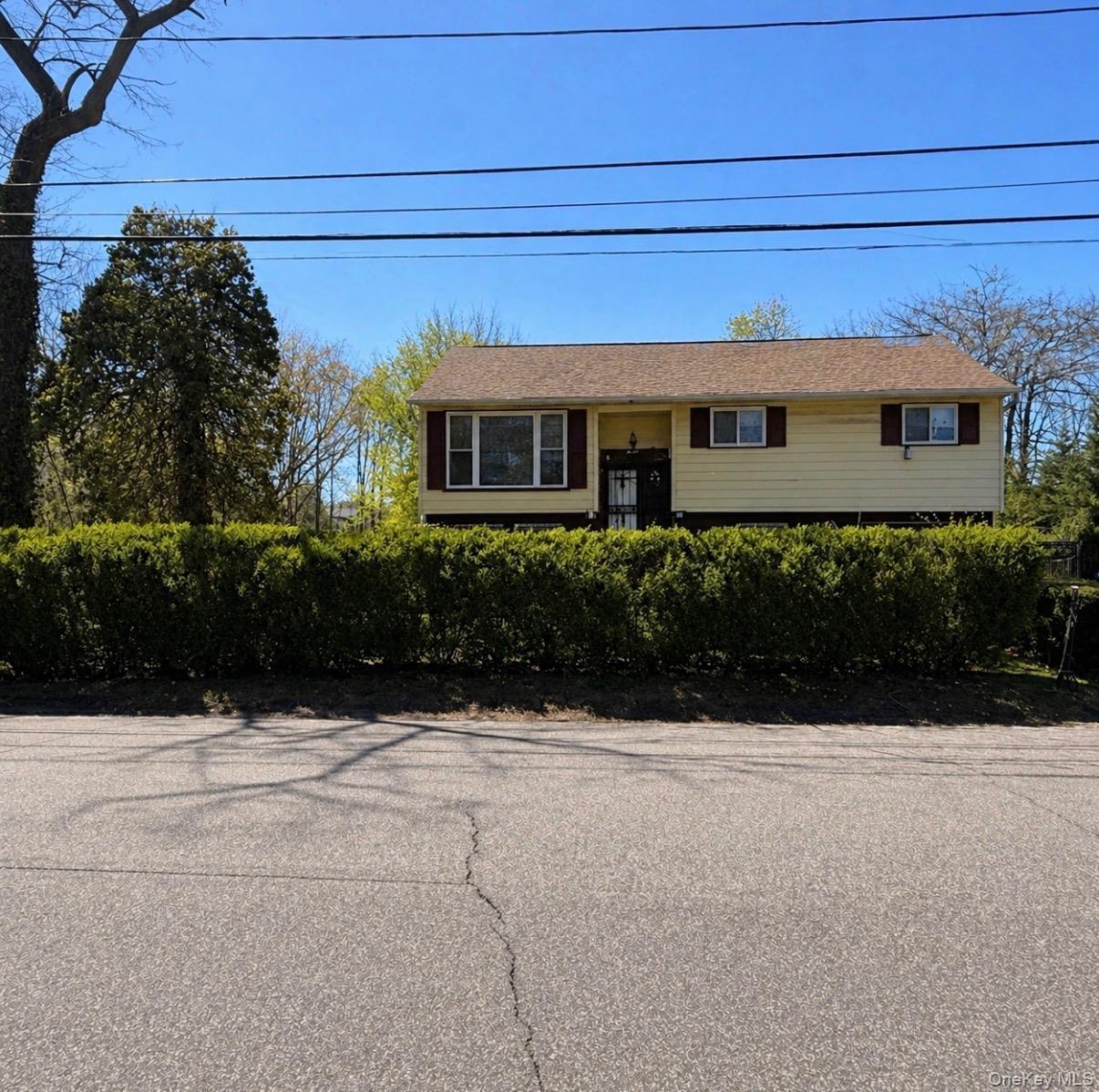 Single Family Bayview  Suffolk County, NY 11701, MLS-992419-2