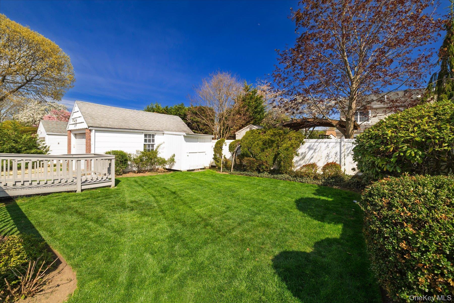 Single Family Park  Nassau County, NY 11565, MLS-992452-18