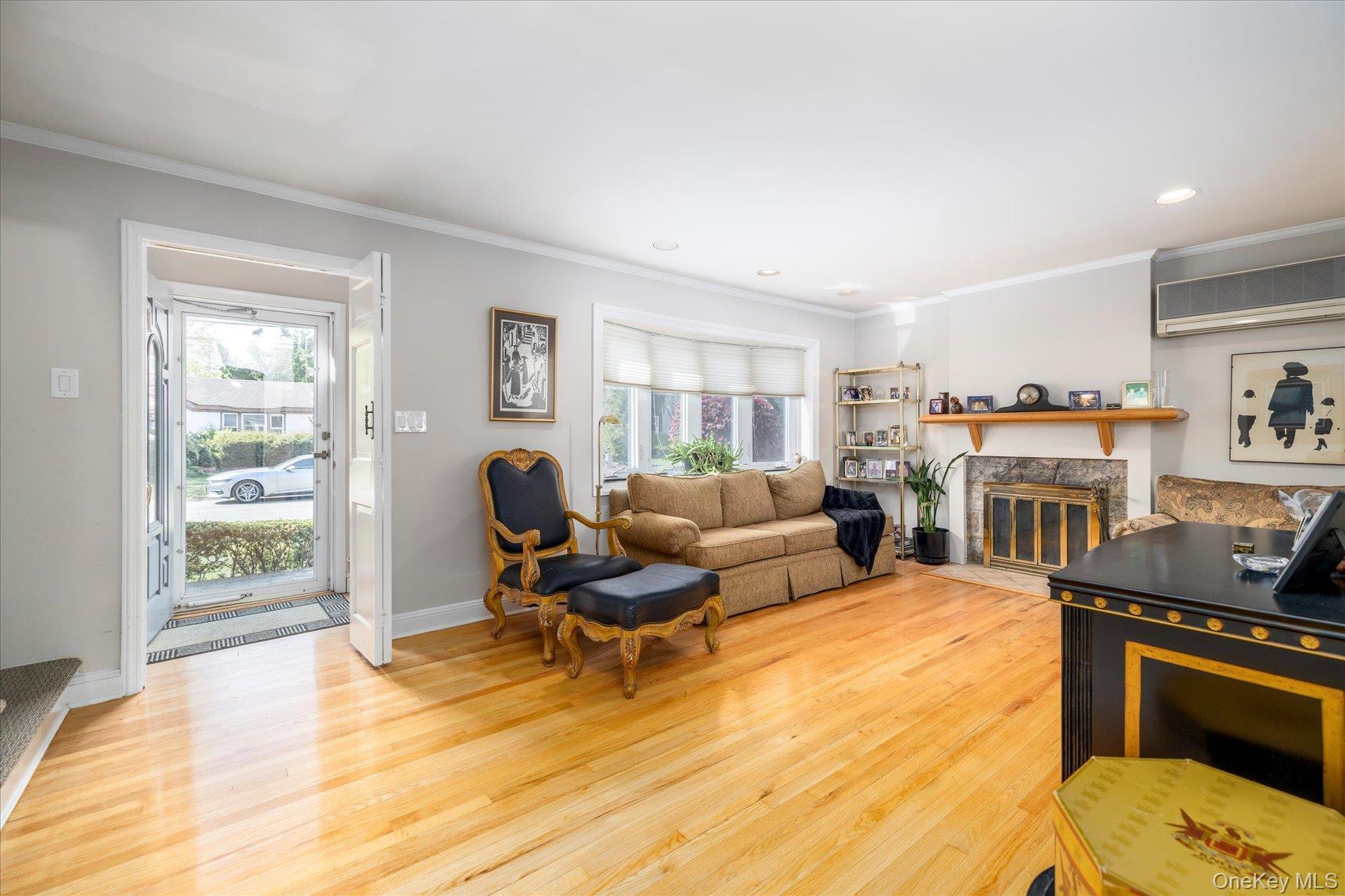 Single Family Park  Nassau County, NY 11565, MLS-992452-4