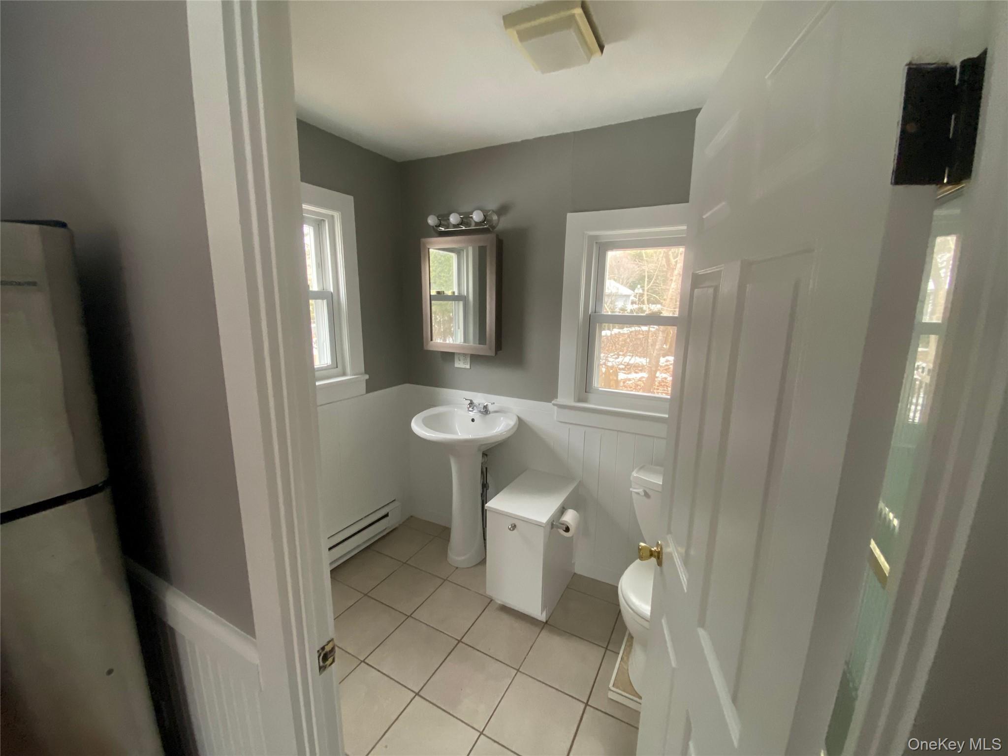 Single Family Montauk  Suffolk County, NY 11978, MLS-992470-3