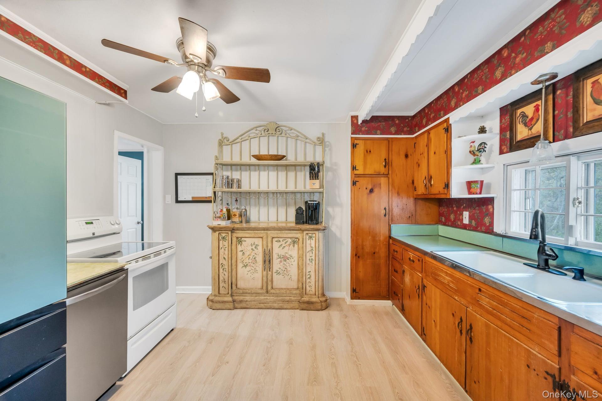 Single Family Brooksite Suffolk County, NY 11787, MLS-992481-16