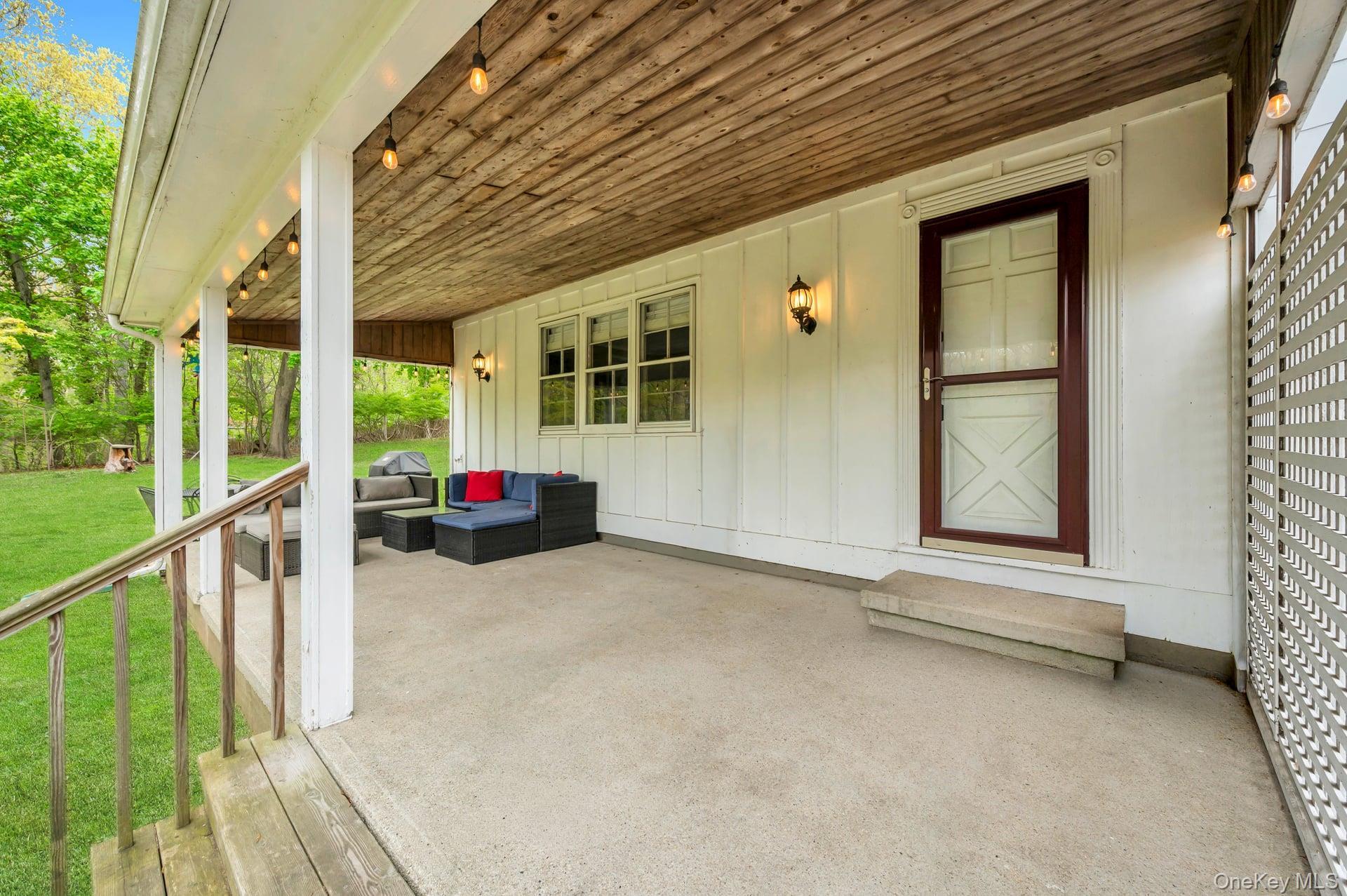 Single Family Brooksite Suffolk County, NY 11787, MLS-992481-2